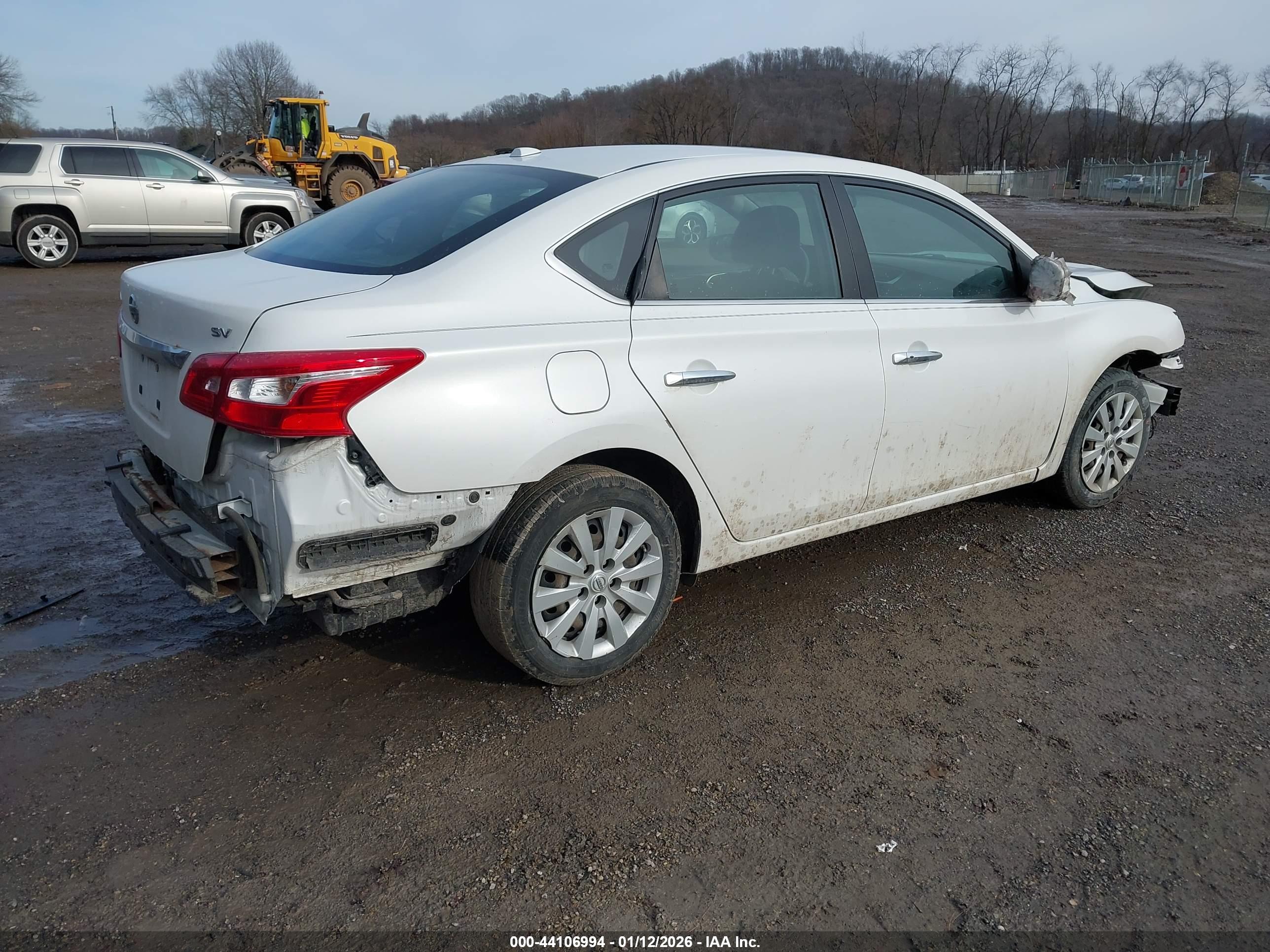 NISSAN SENTRA image 4