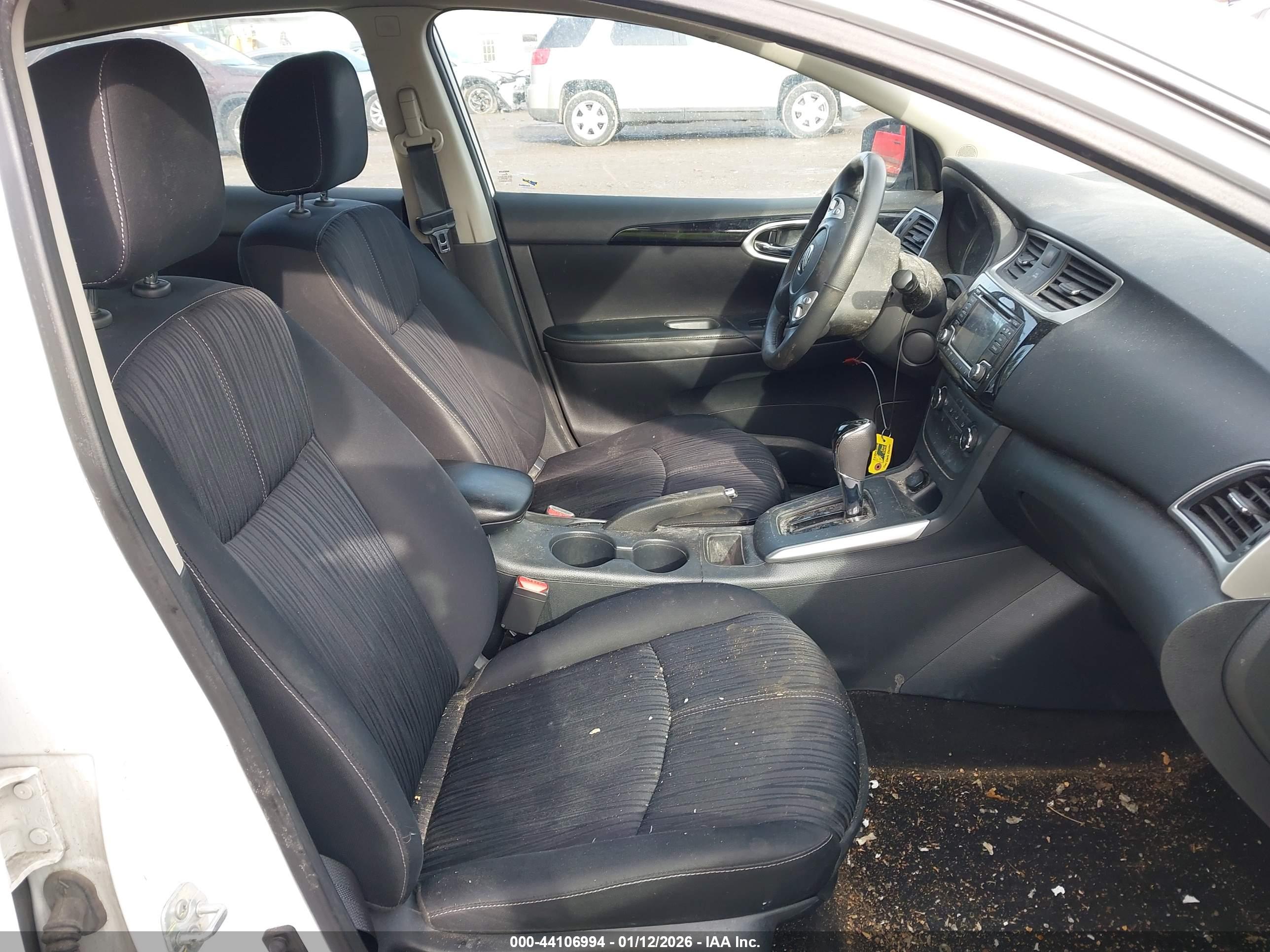 NISSAN SENTRA image 5