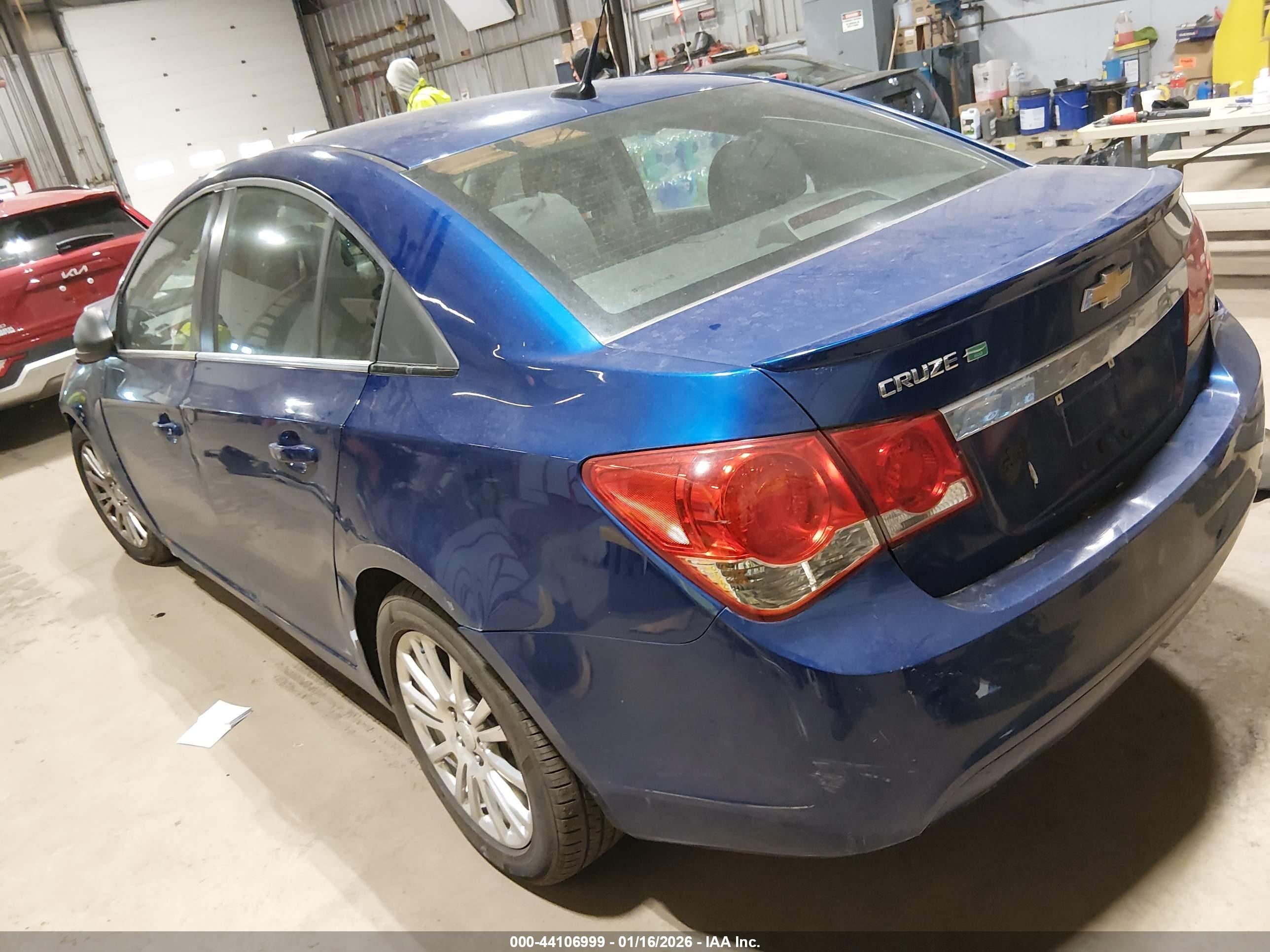 CHEVROLET CRUZE image 3