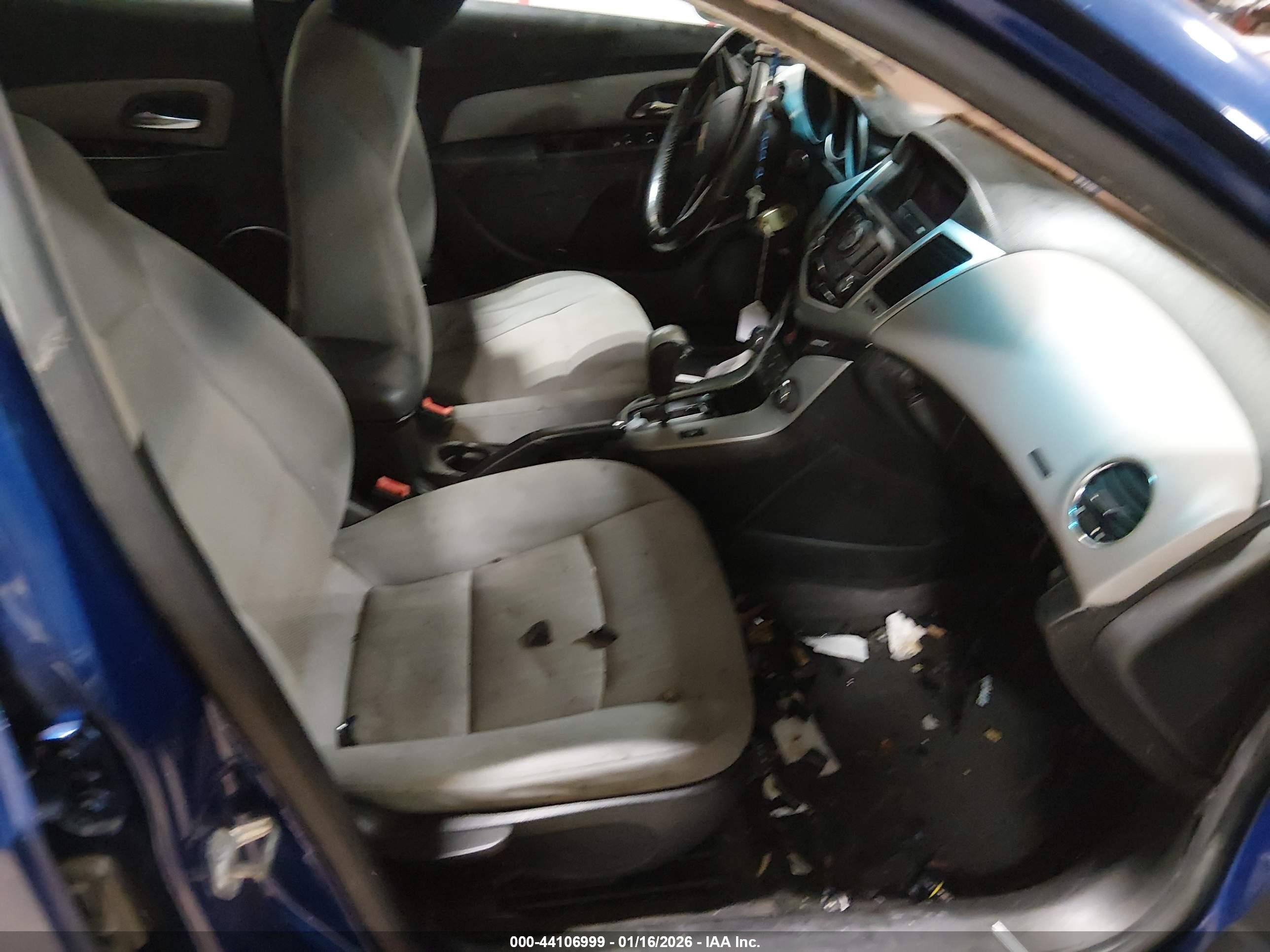 CHEVROLET CRUZE image 5