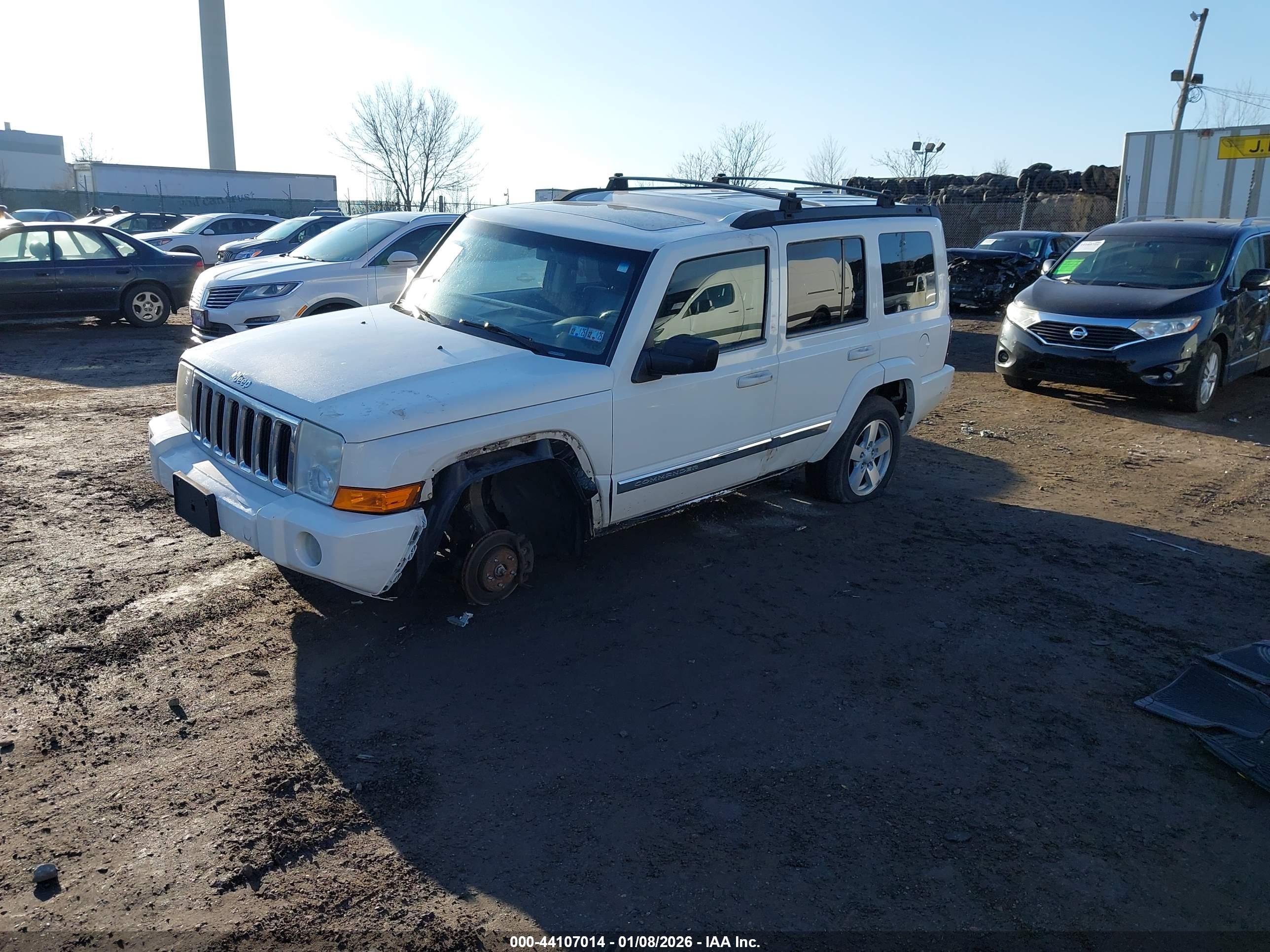 JEEP COMMANDER image 2