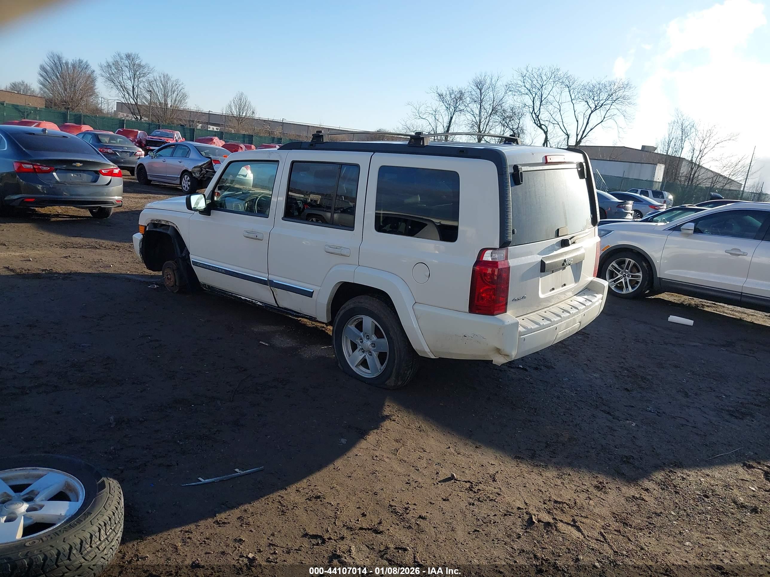 JEEP COMMANDER image 3