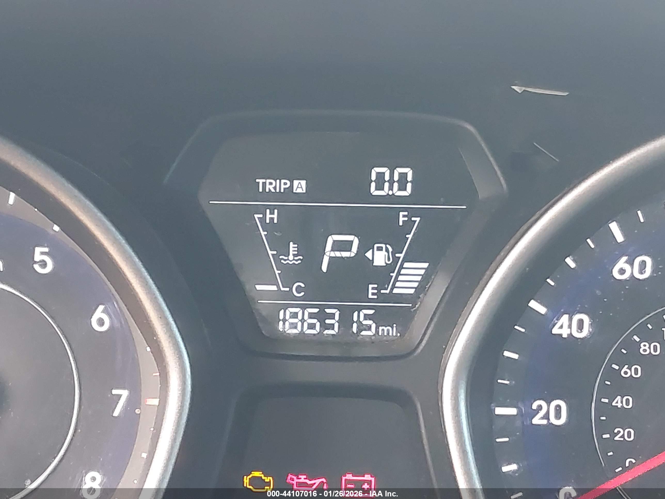 HYUNDAI ELANTRA image 7