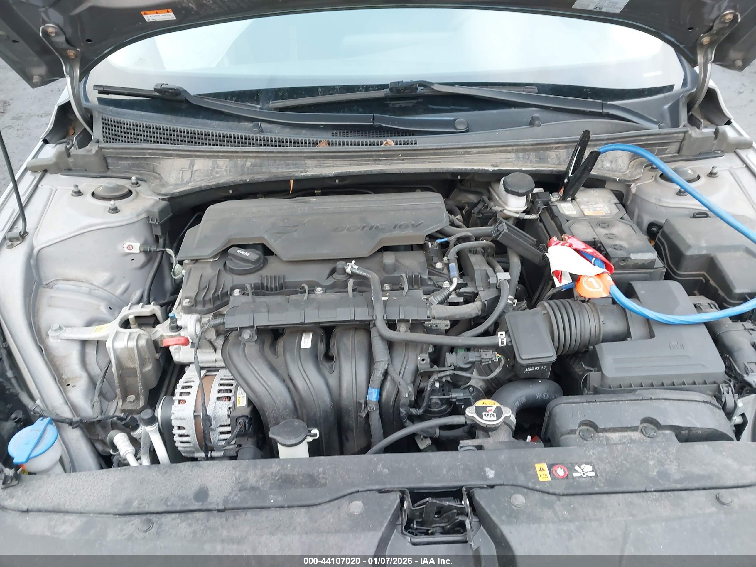 HYUNDAI ELANTRA image 10