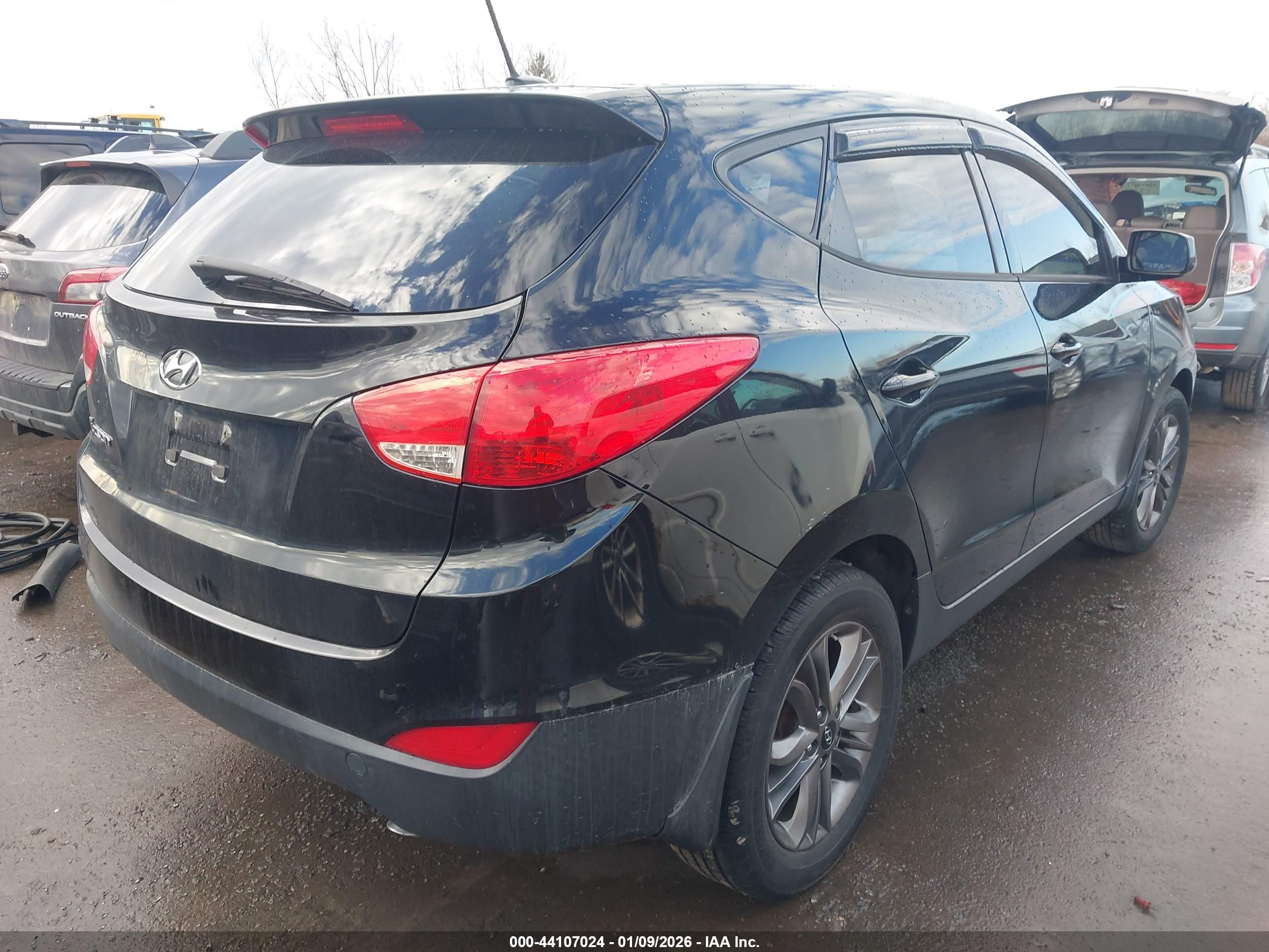 HYUNDAI TUCSON image 4