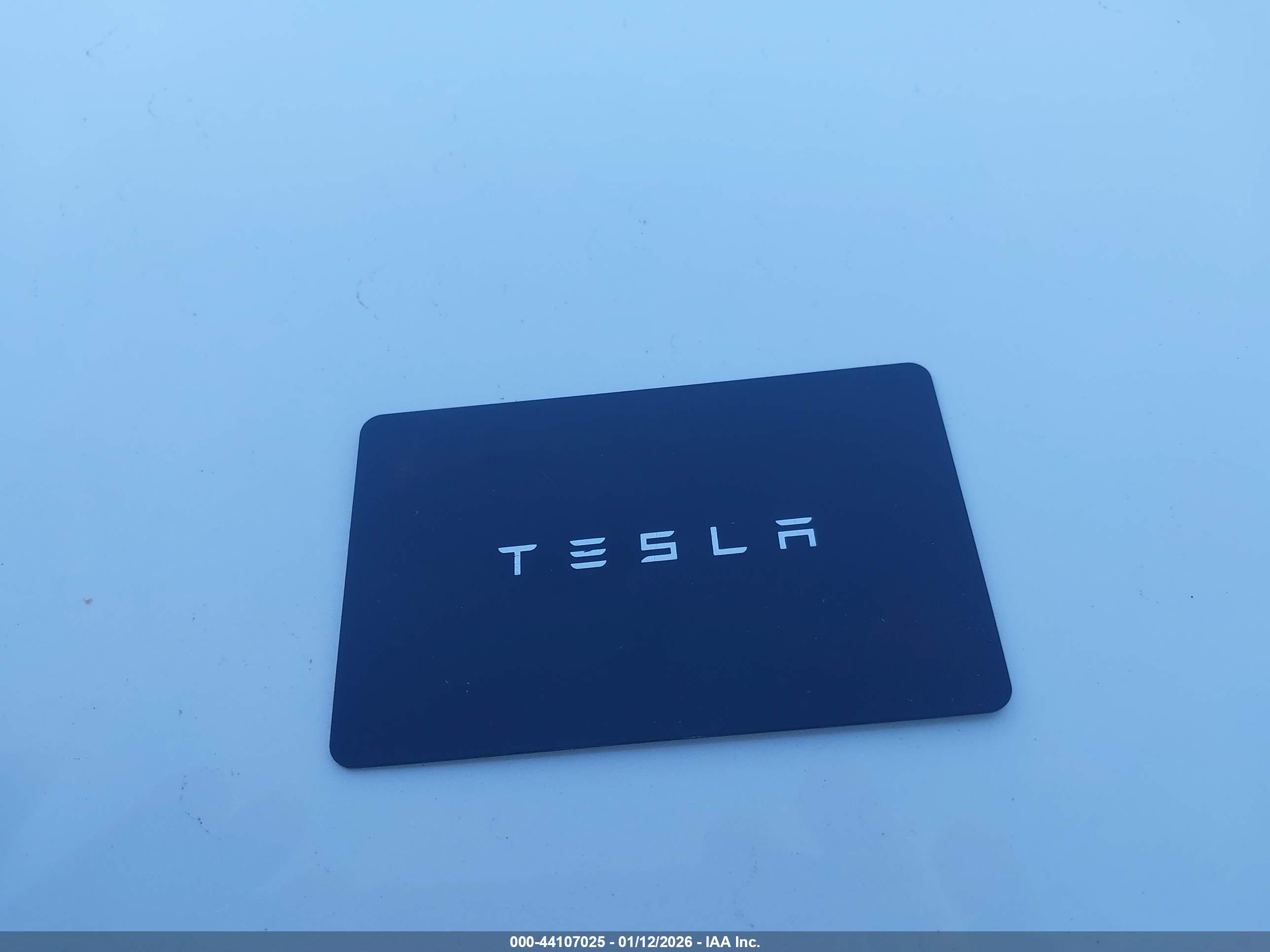 TESLA MODEL image 11