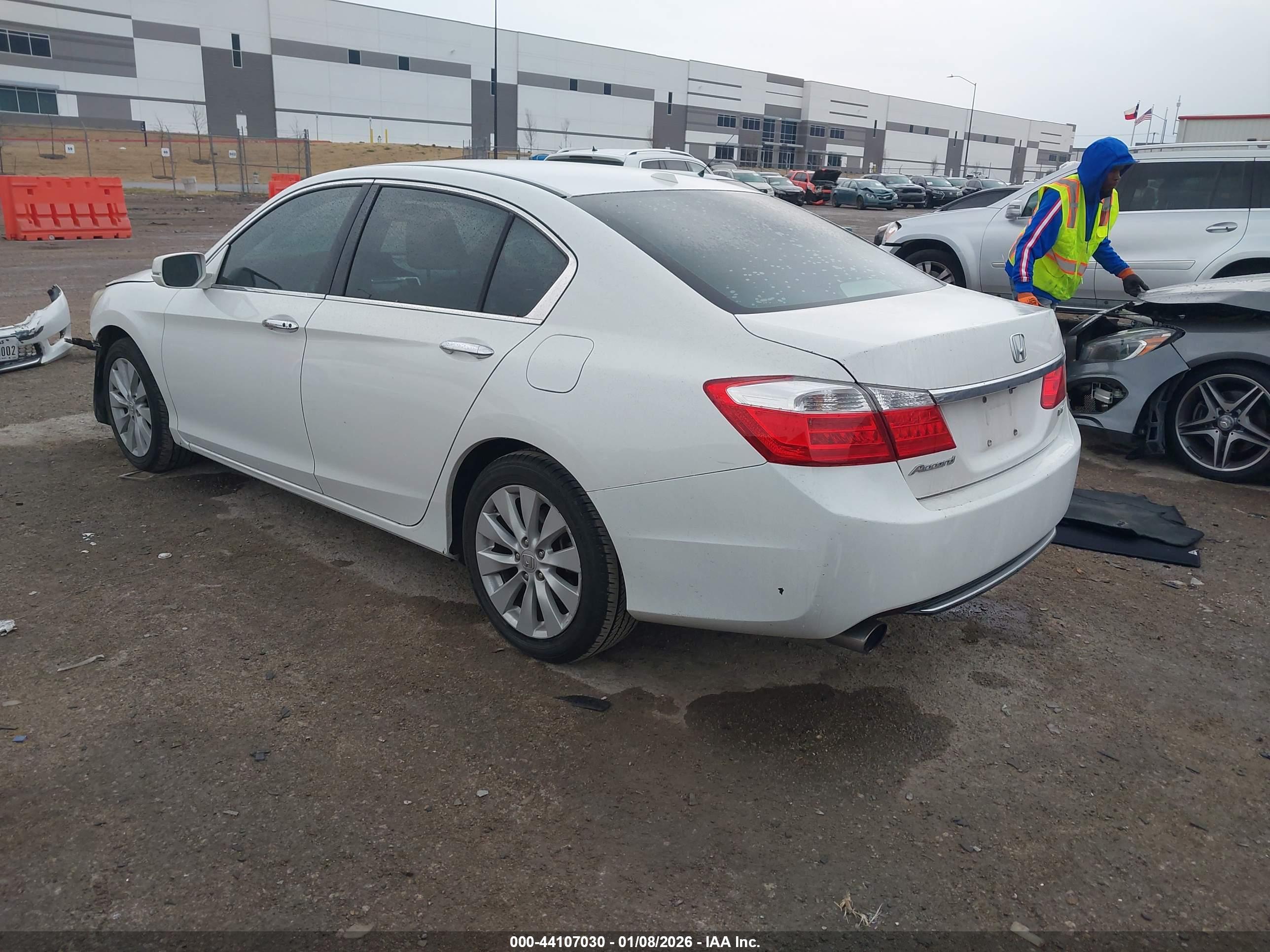 HONDA ACCORD image 3