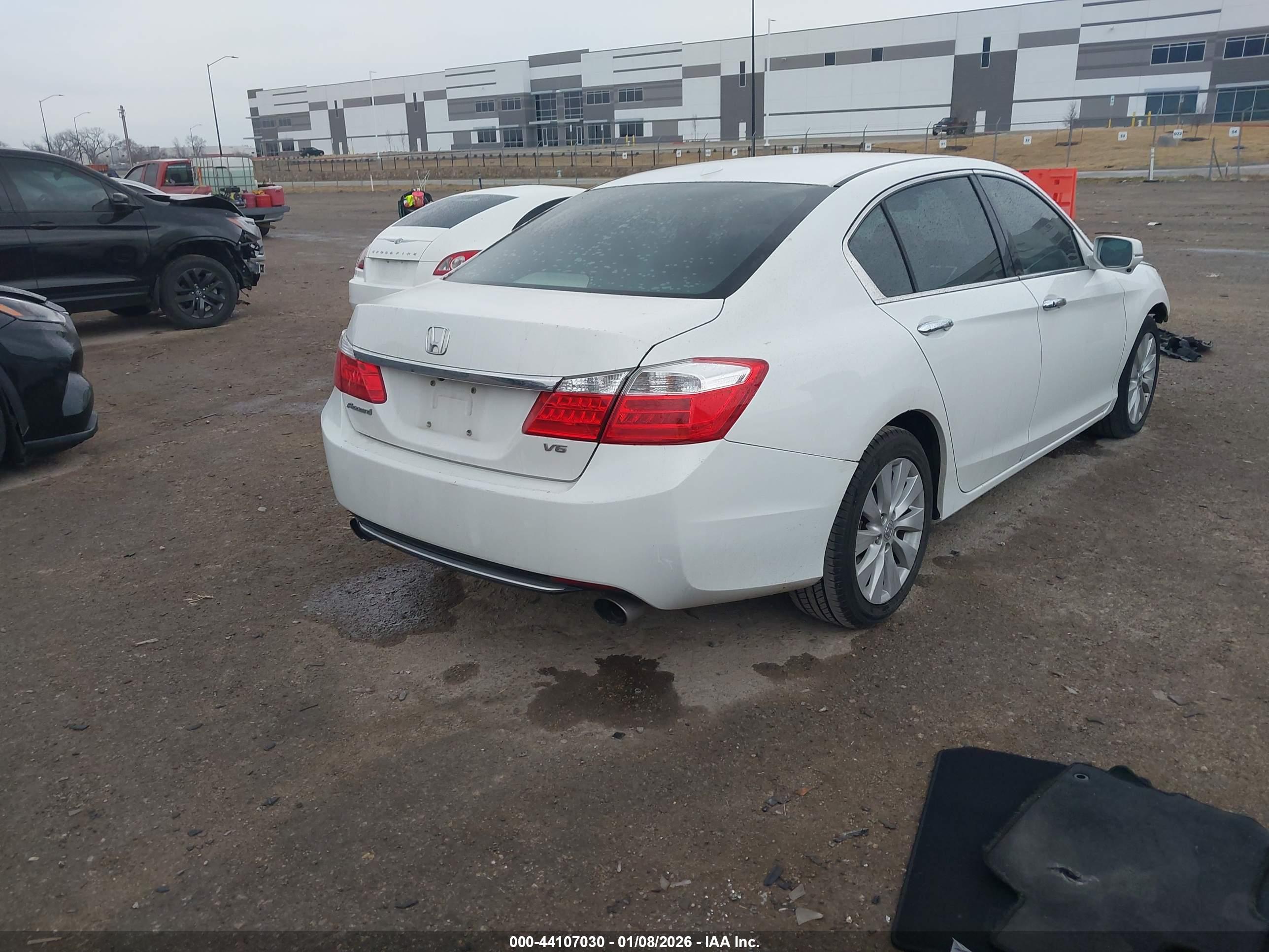 HONDA ACCORD image 4