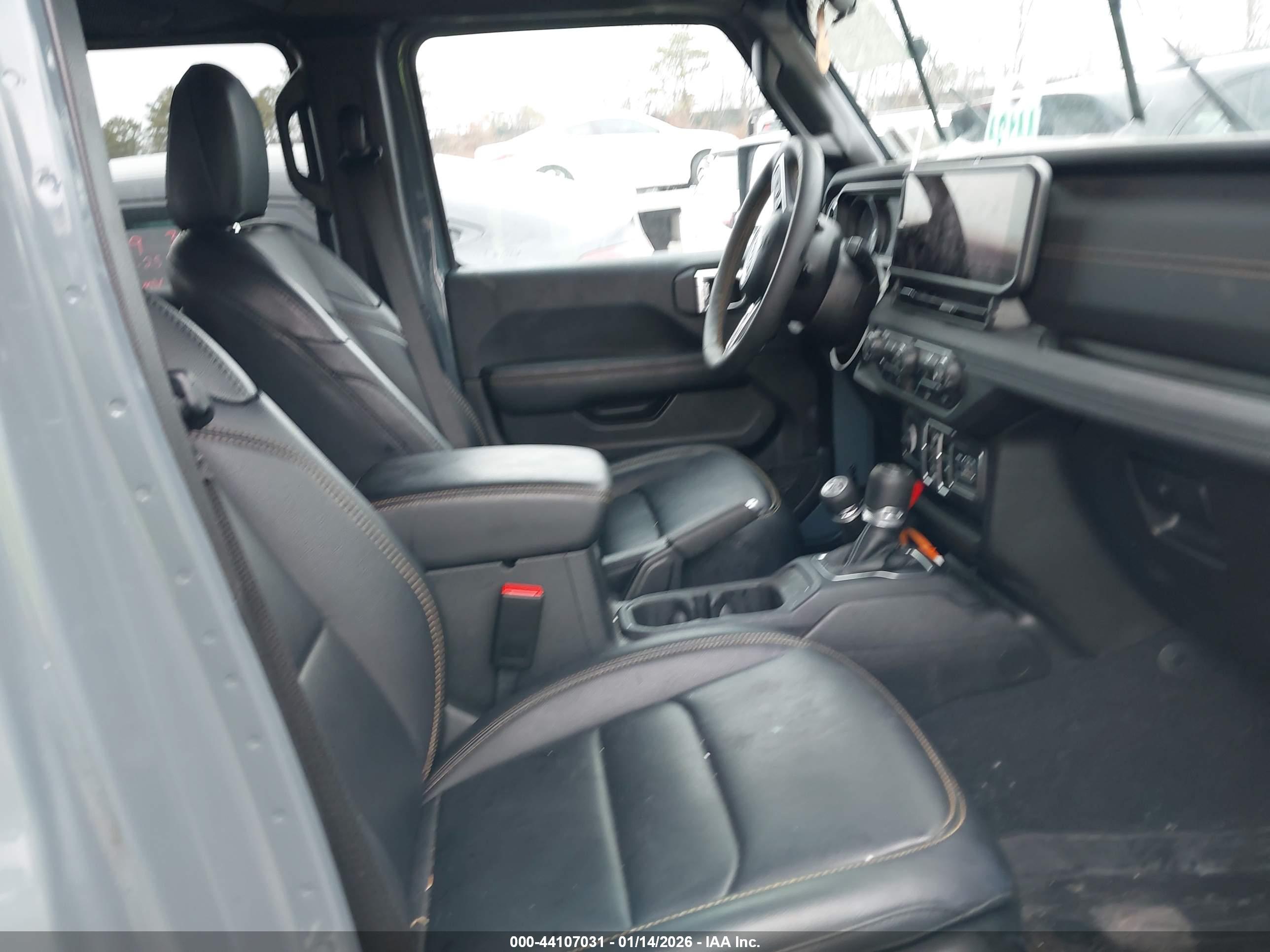 JEEP WRANGLER image 5