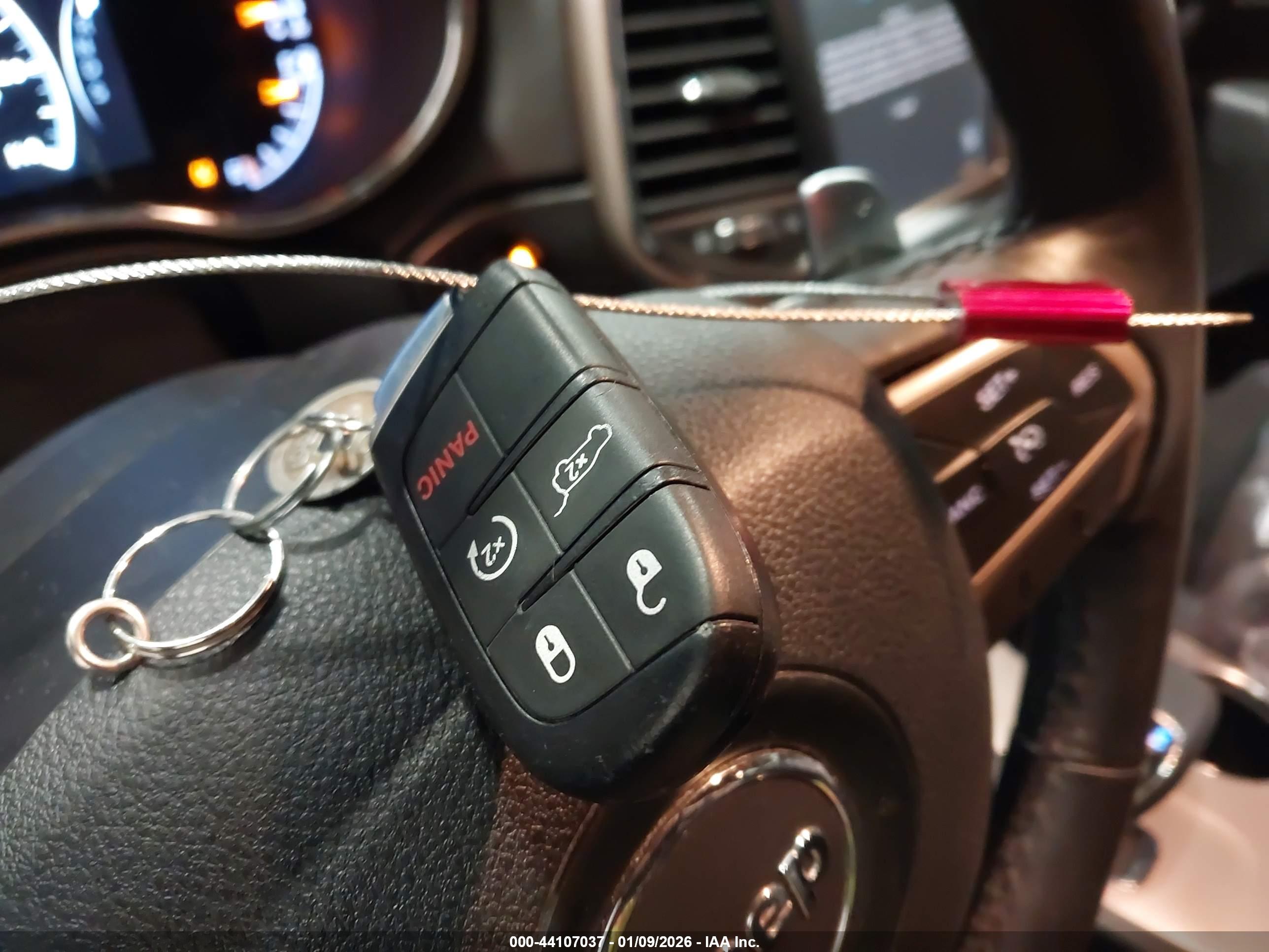 JEEP GRAND image 11