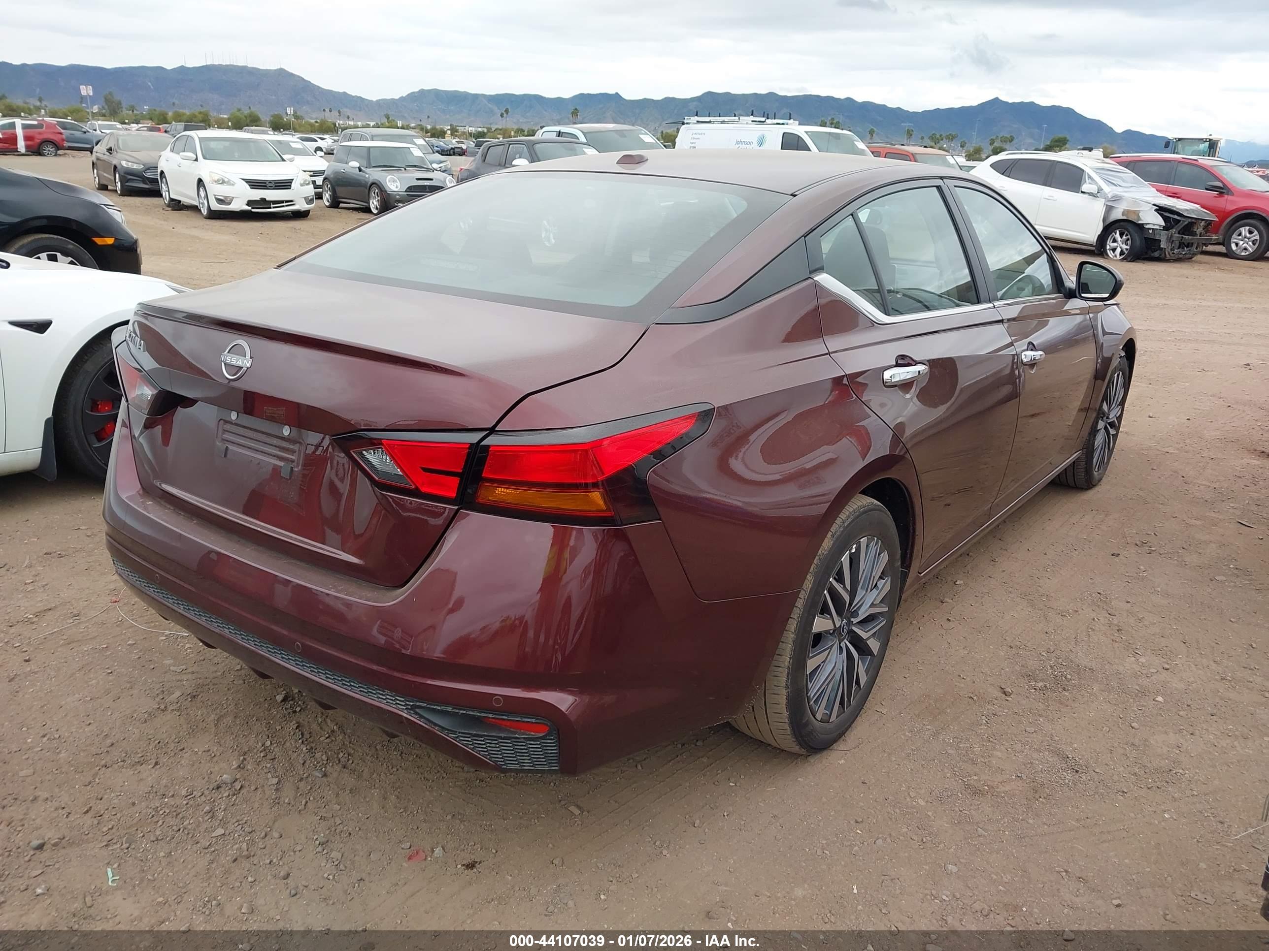 NISSAN ALTIMA image 4