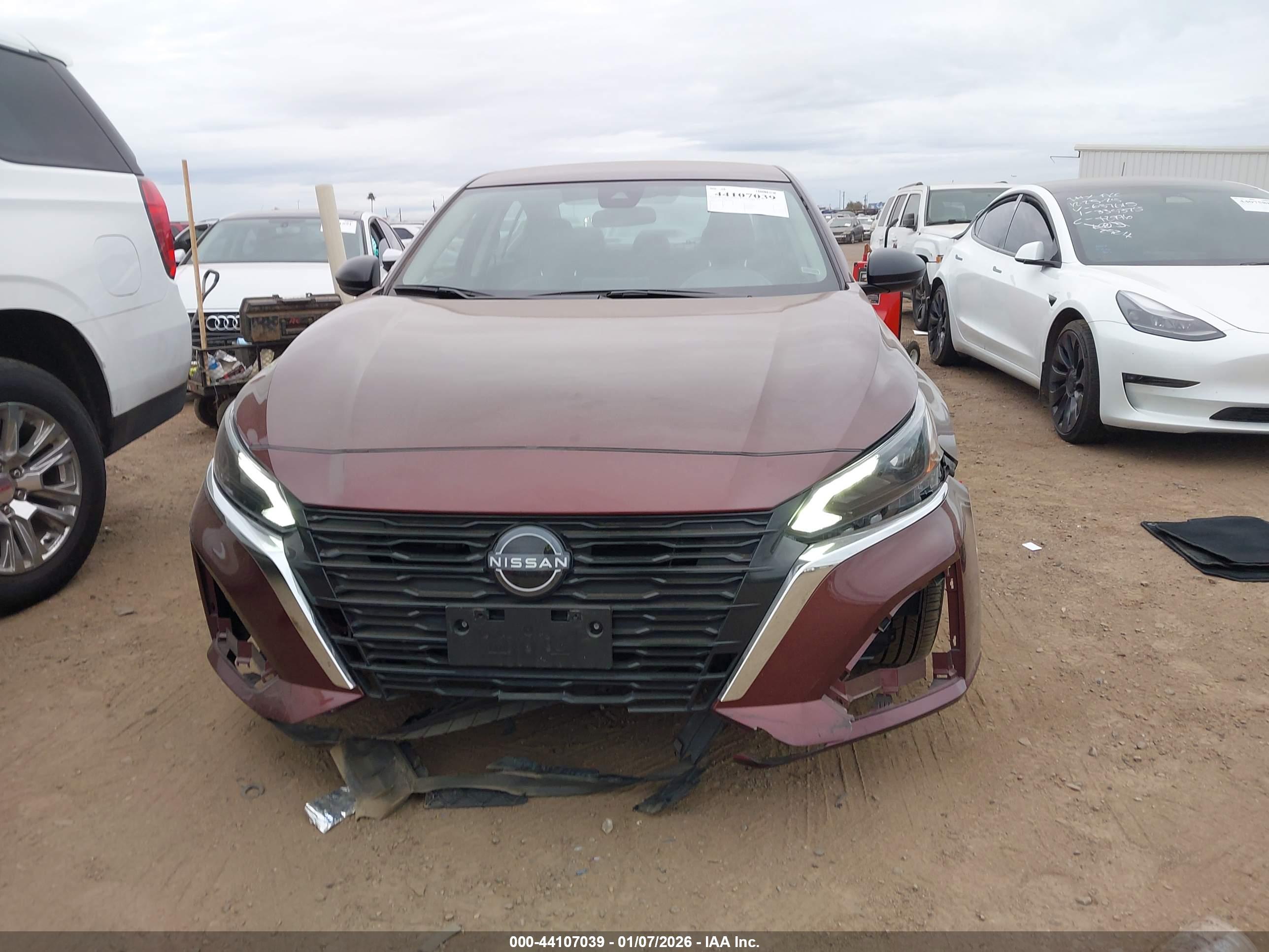 NISSAN ALTIMA image 6