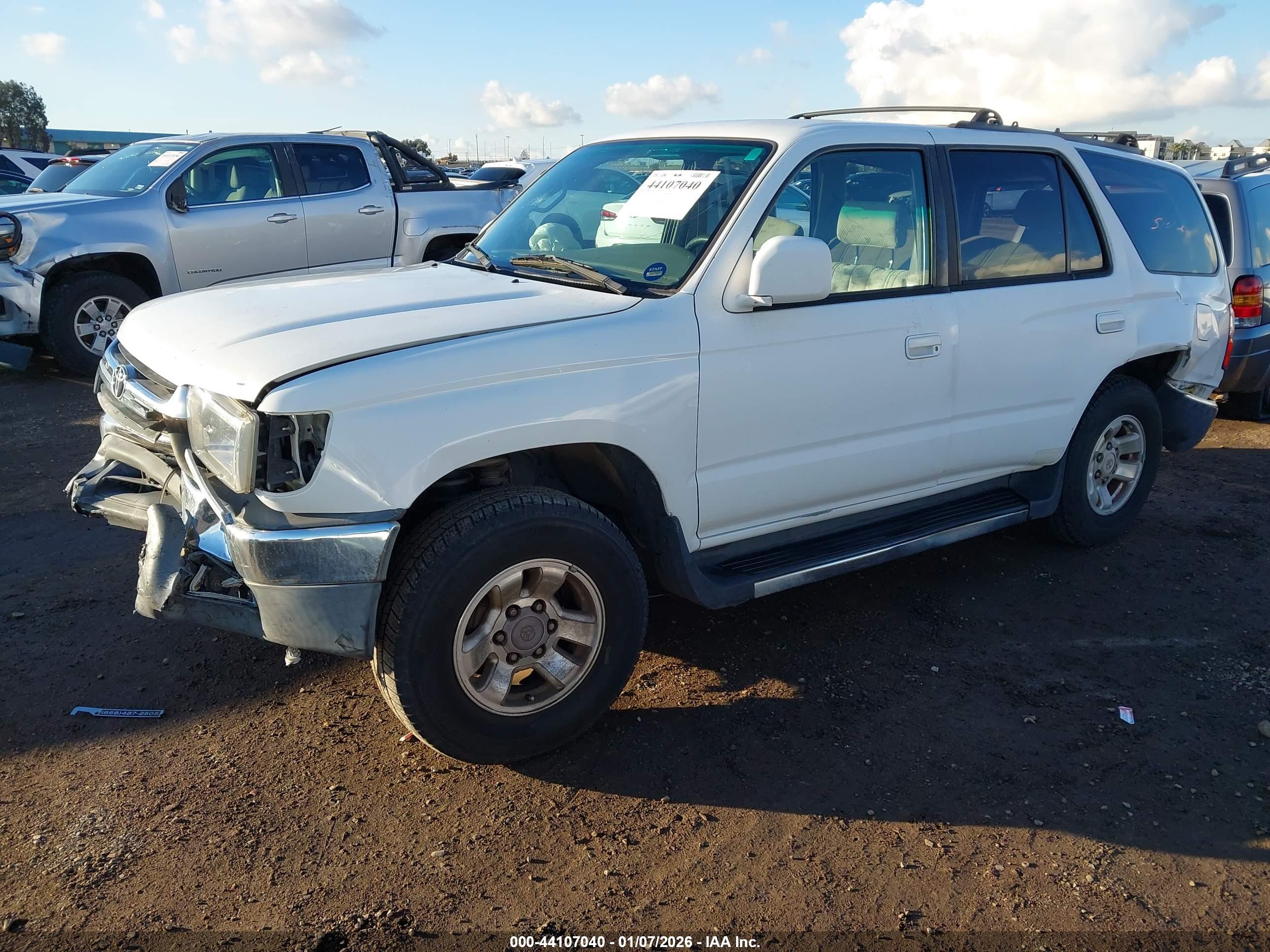 TOYOTA 4RUNNER image 2