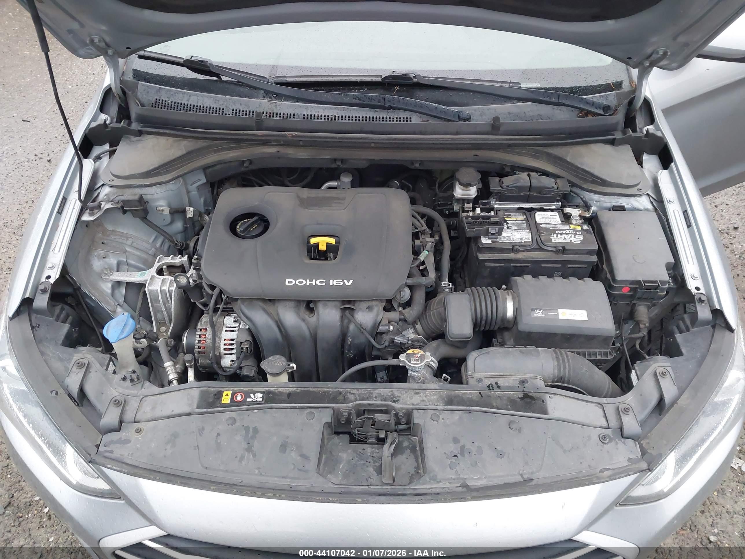 HYUNDAI ELANTRA image 10