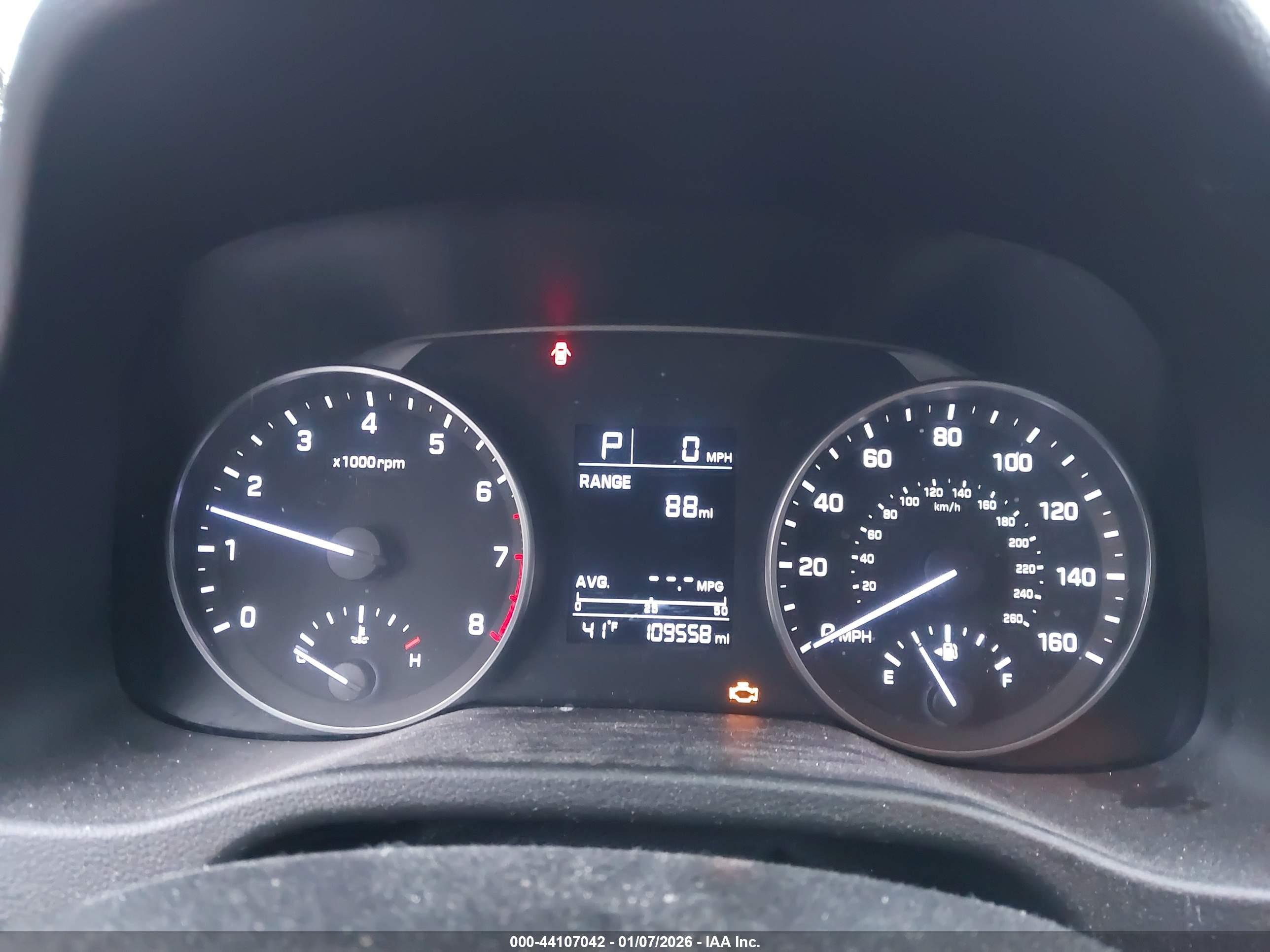 HYUNDAI ELANTRA image 7