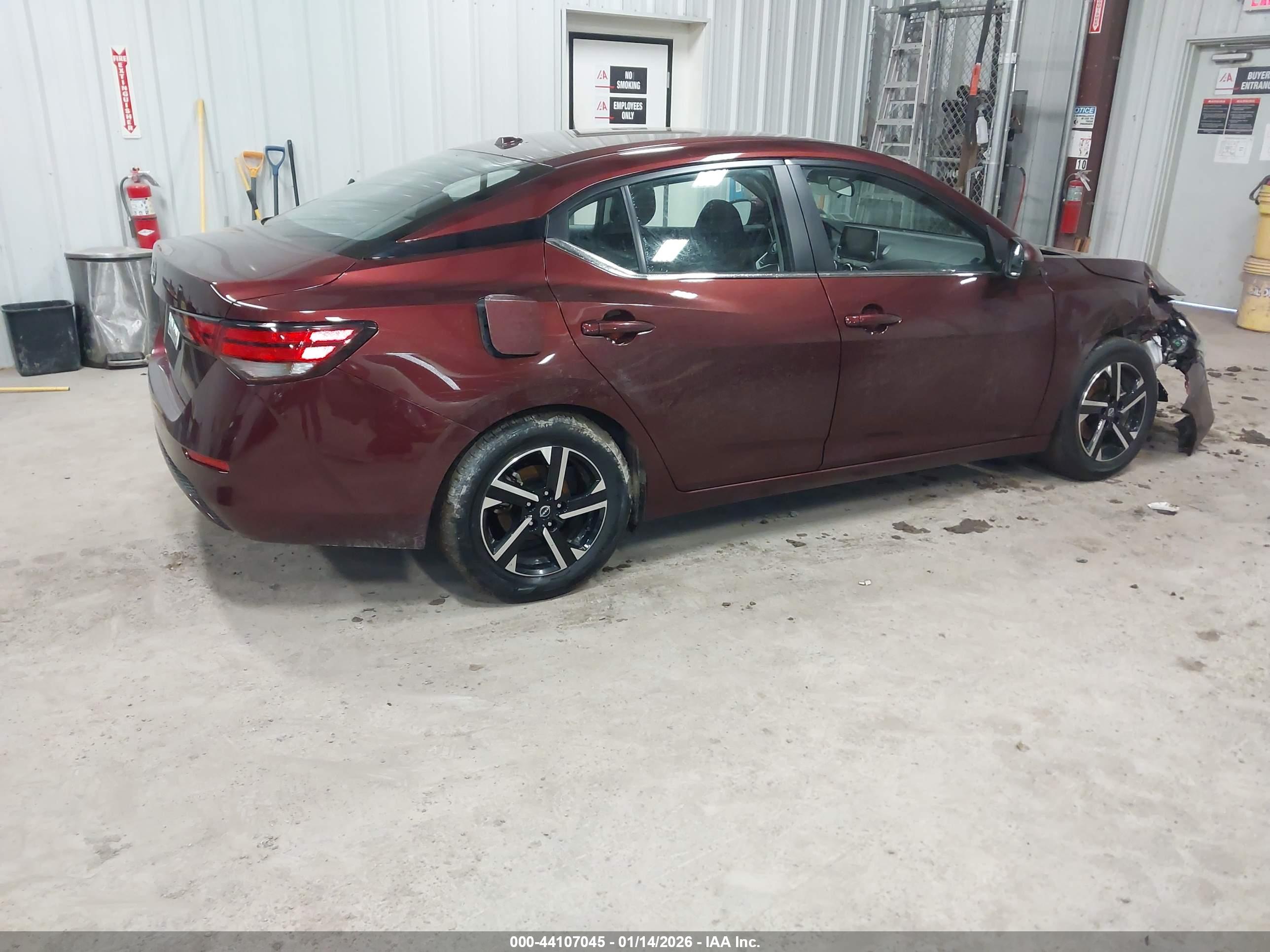 NISSAN SENTRA image 4