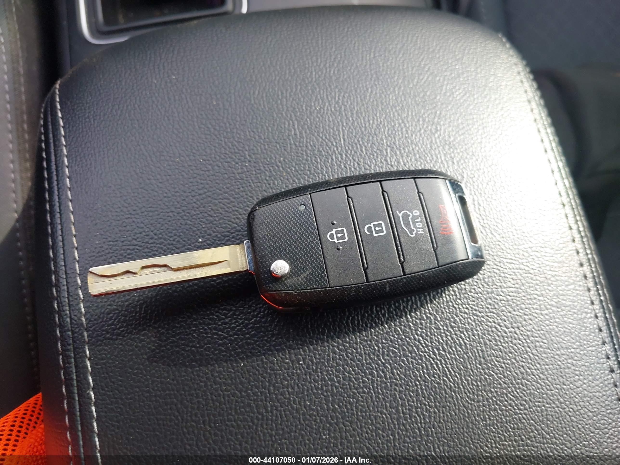 KIA SORENTO image 11
