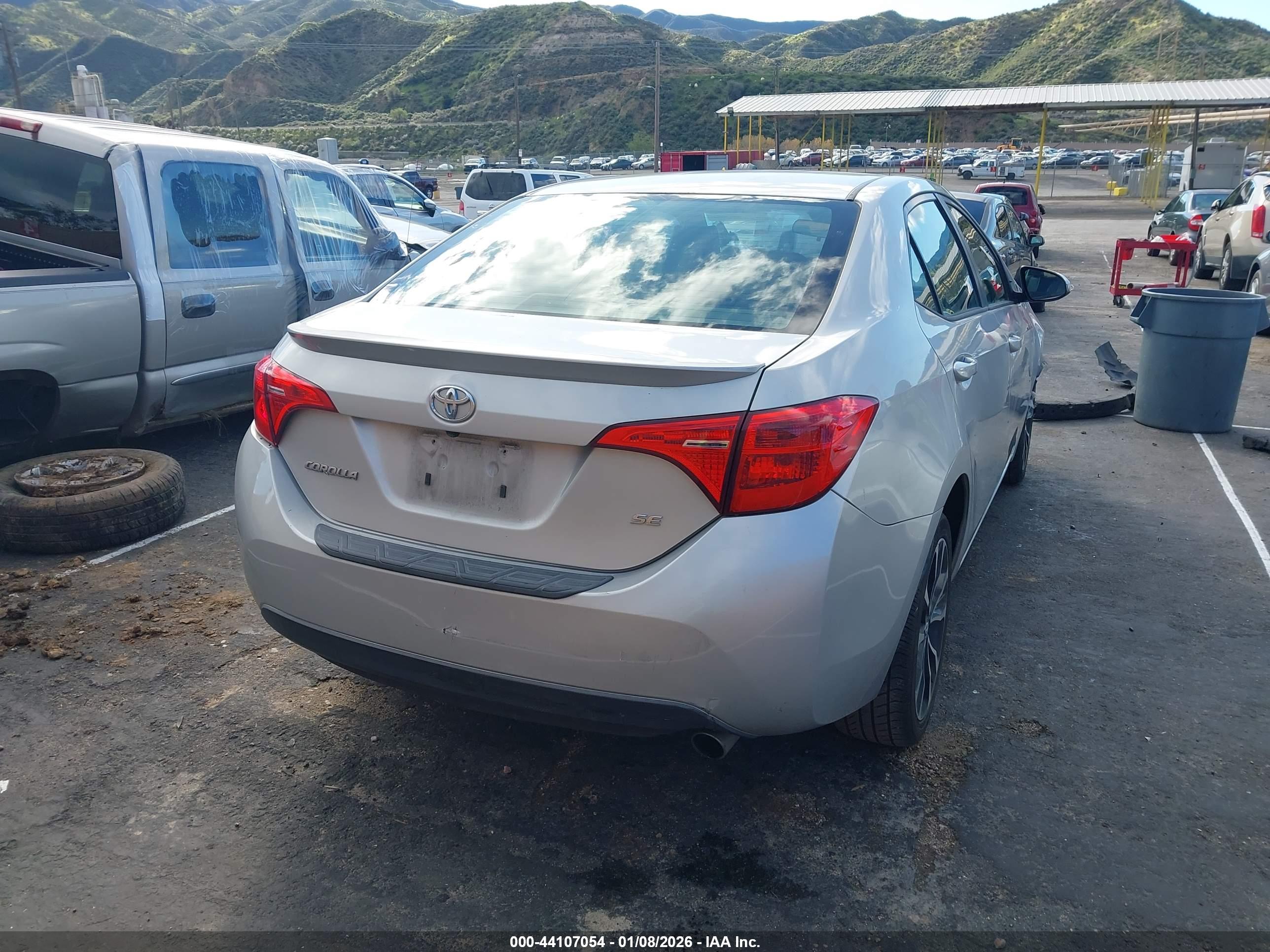 TOYOTA COROLLA image 4