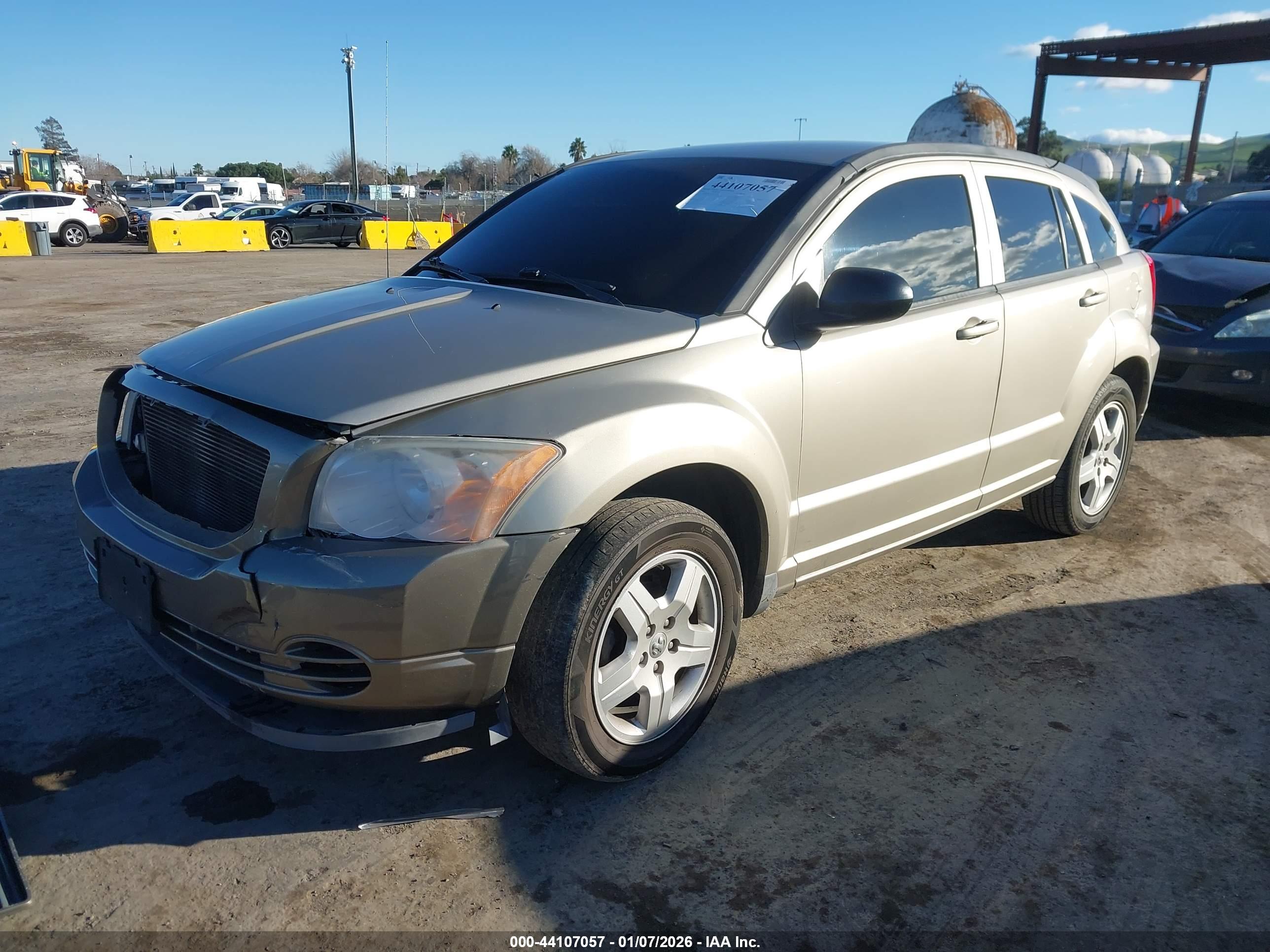 DODGE CALIBER image 2