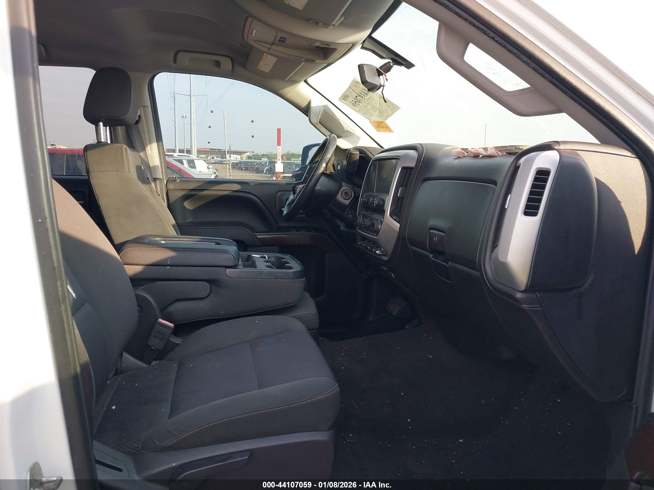 GMC SIERRA image 5