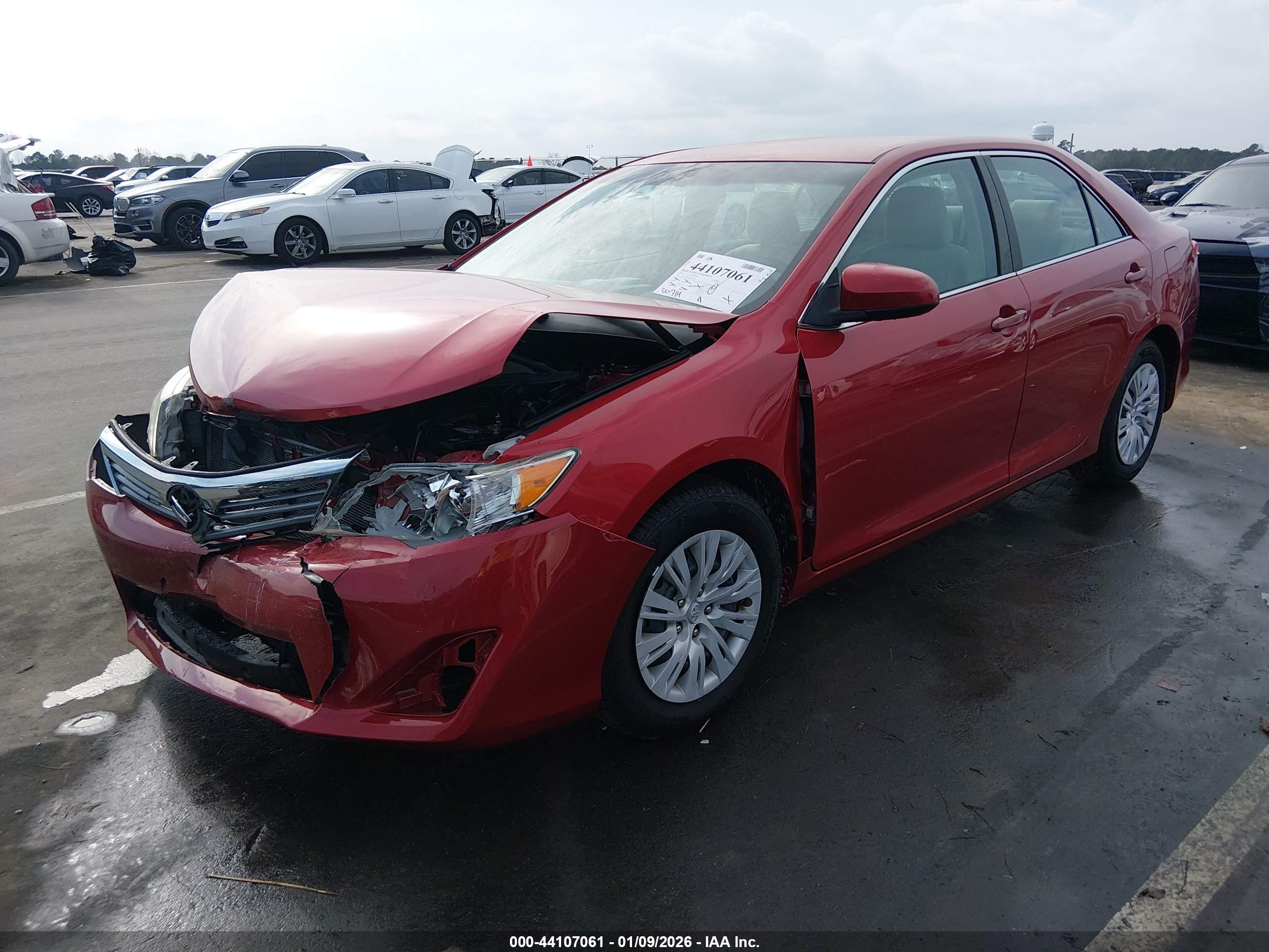 TOYOTA CAMRY image 2