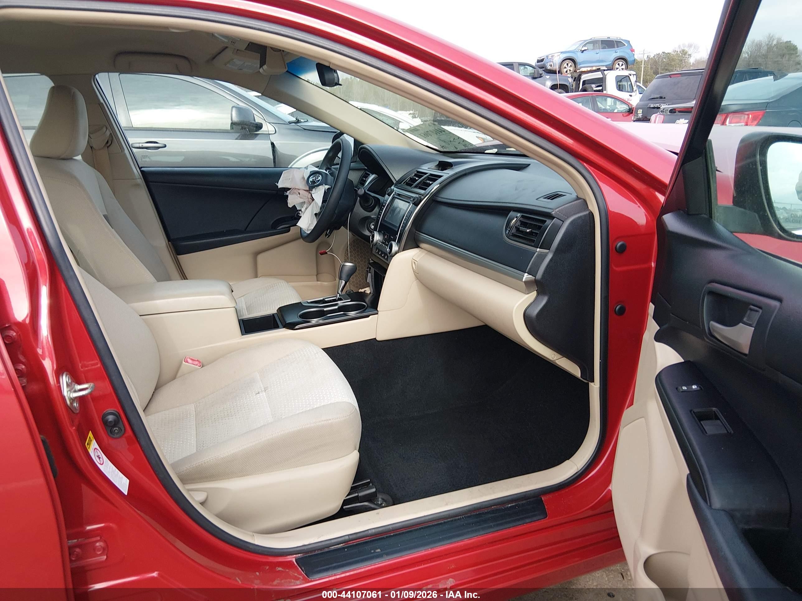 TOYOTA CAMRY image 5