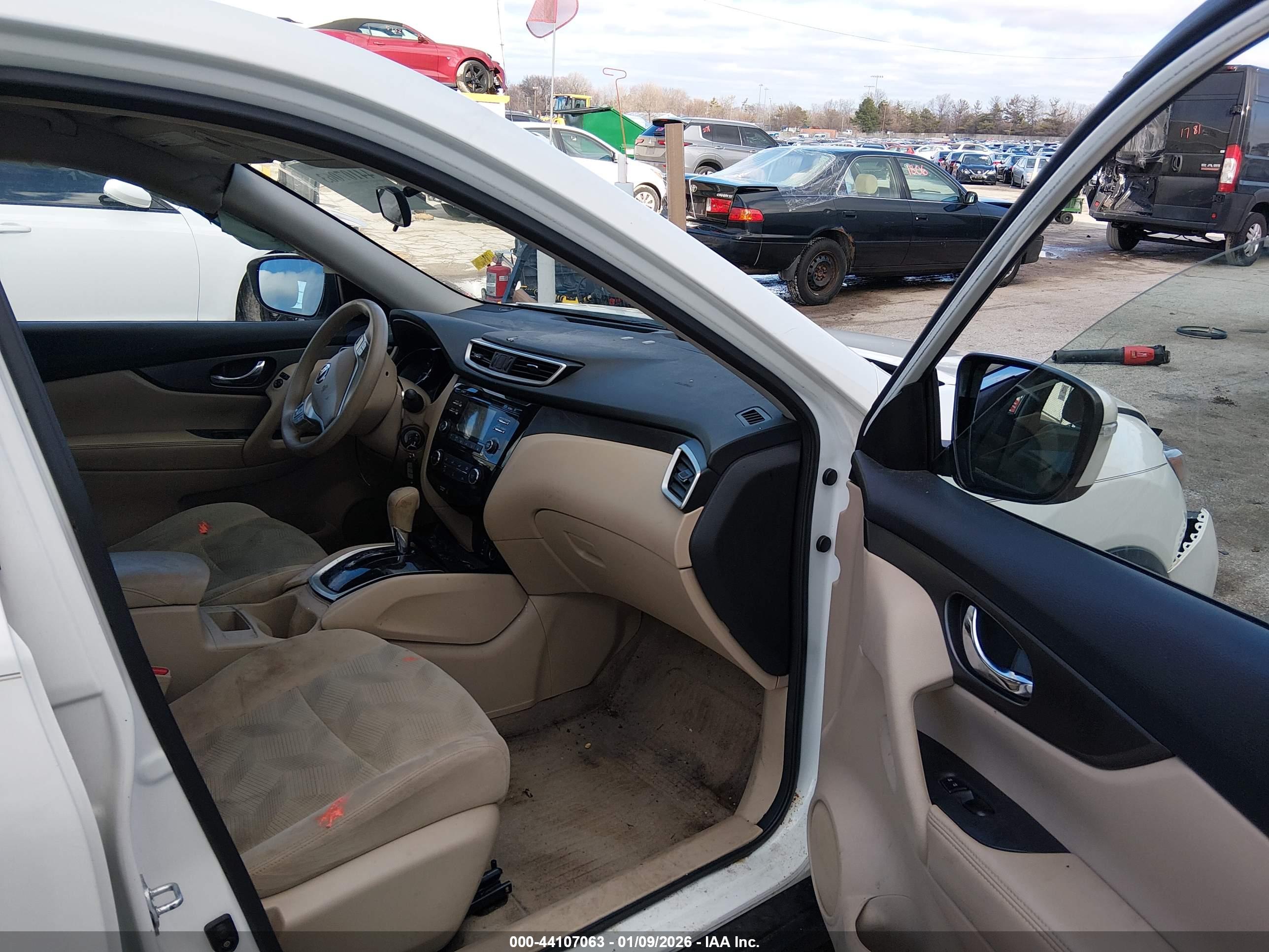 NISSAN ROGUE image 5