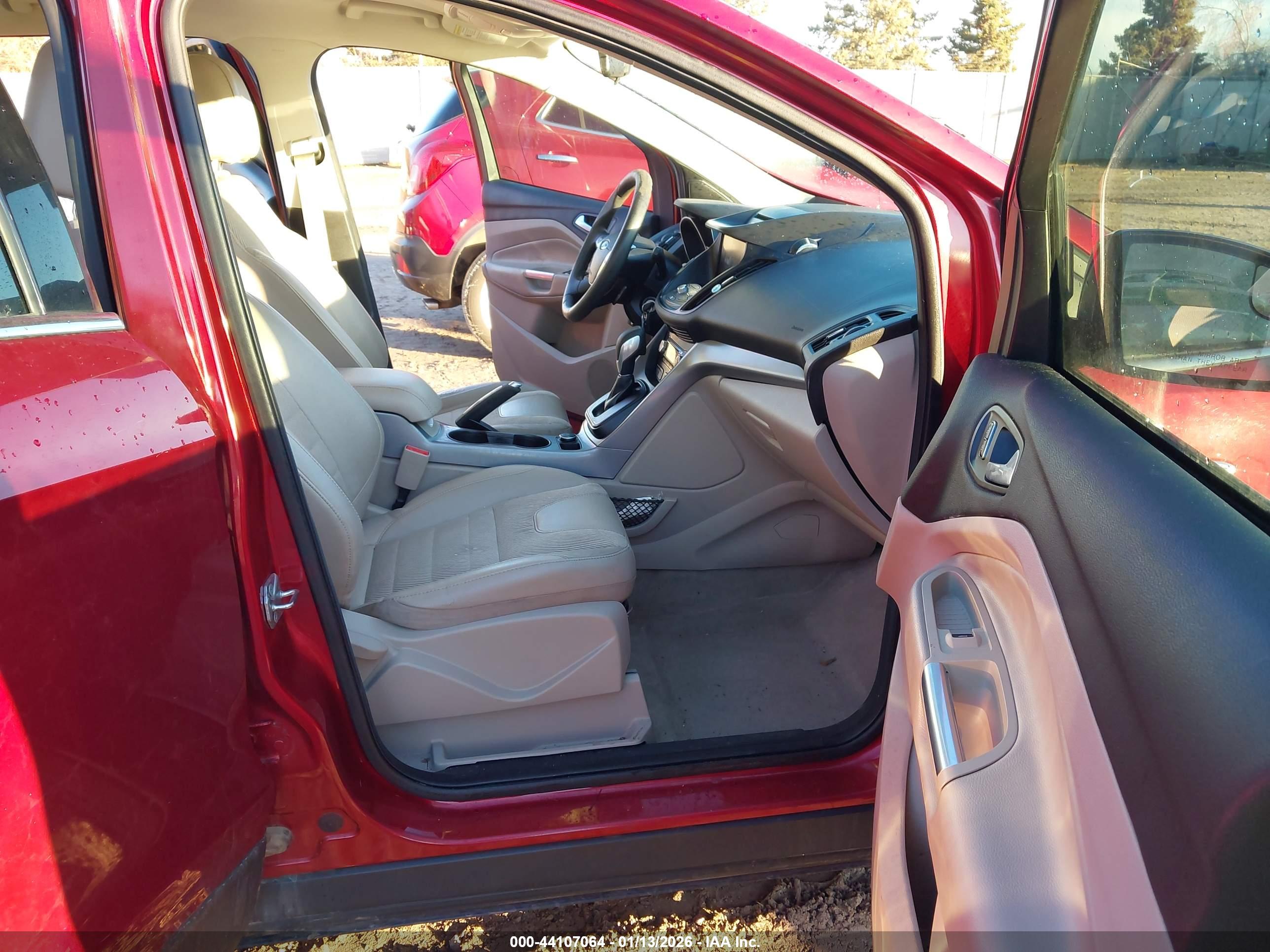 FORD ESCAPE image 5