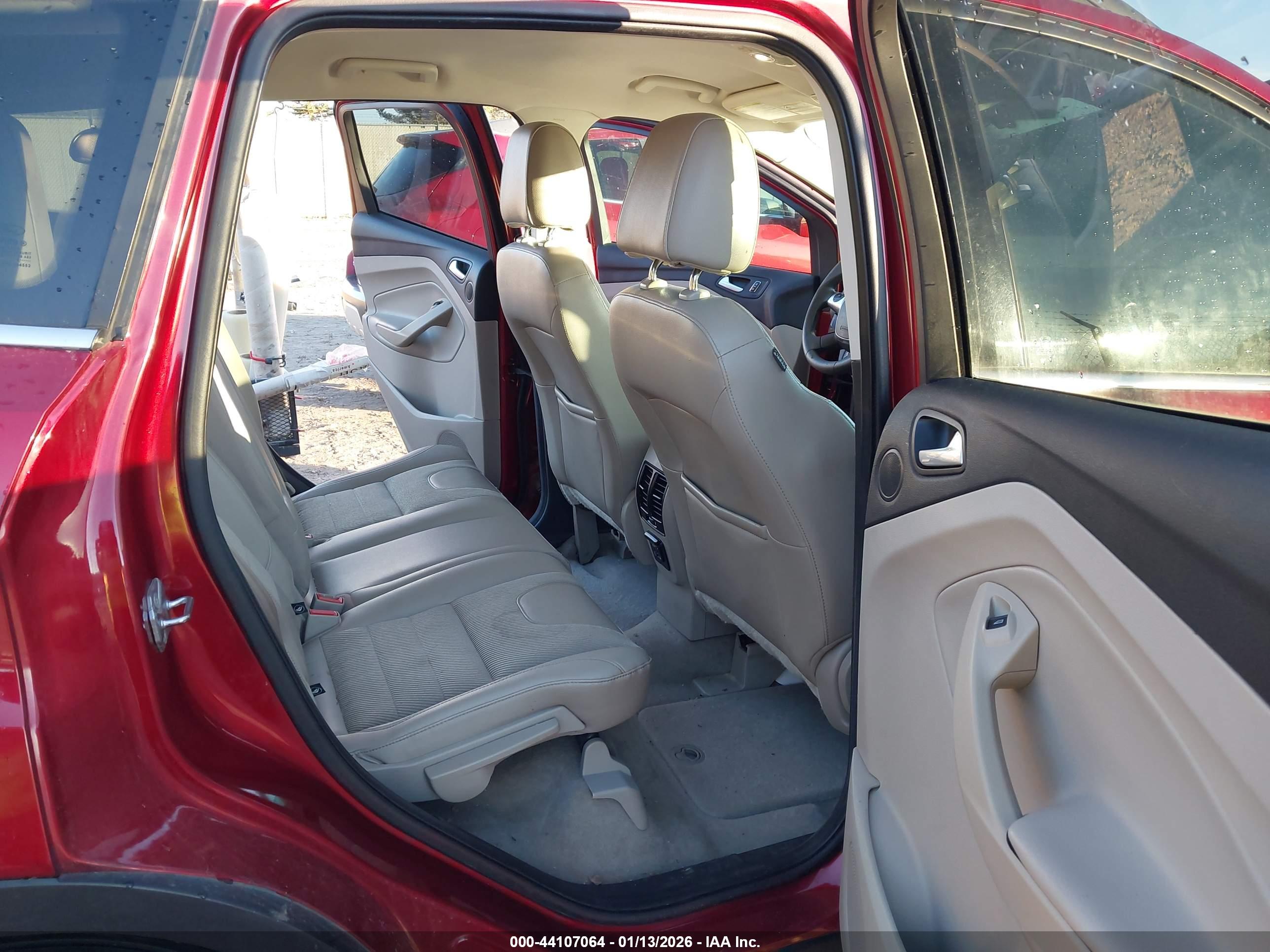 FORD ESCAPE image 8