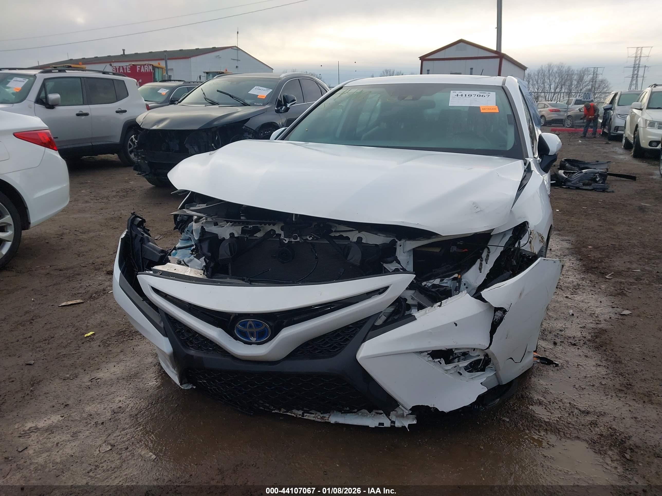 TOYOTA CAMRY image 6