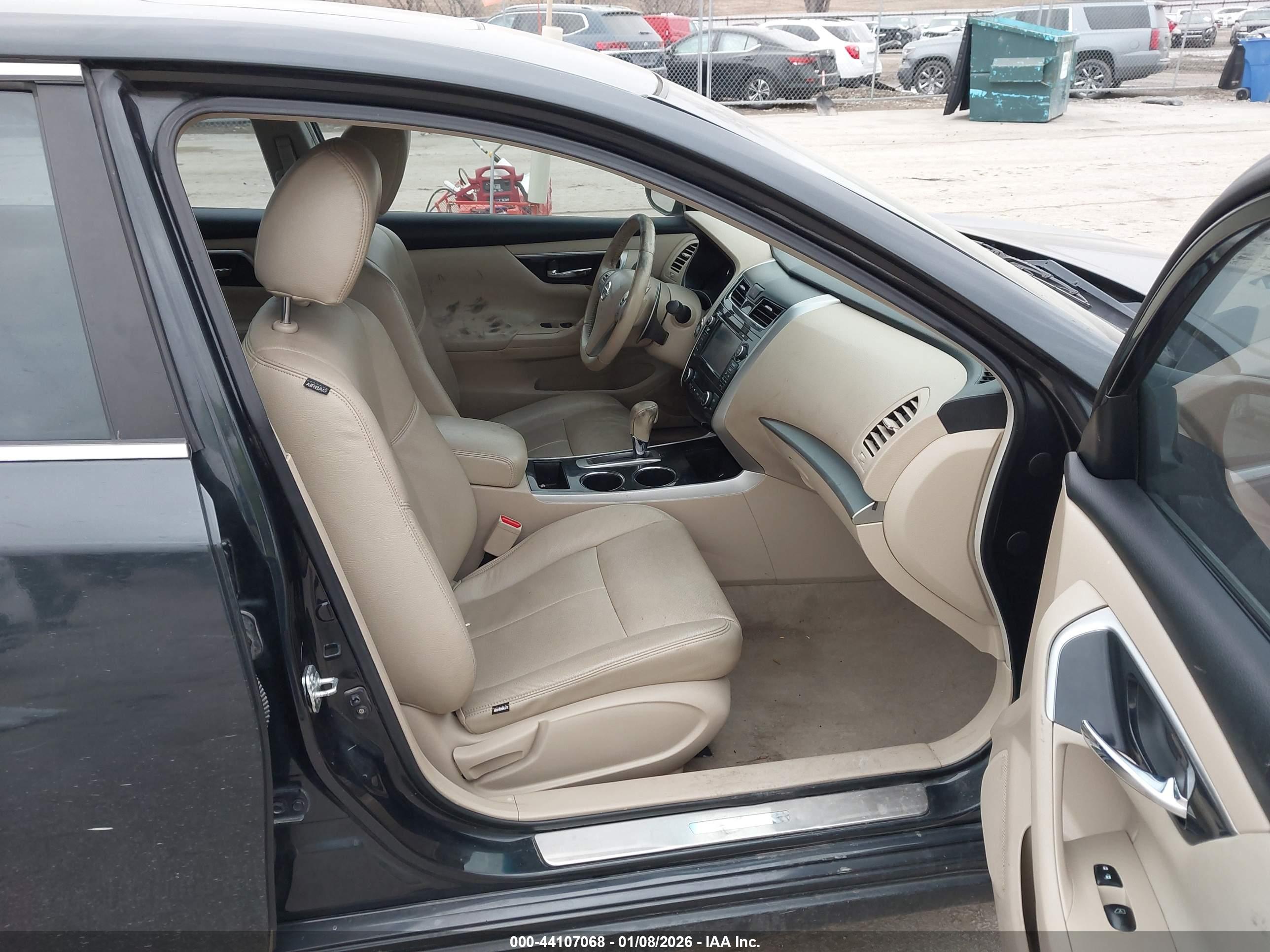 NISSAN ALTIMA image 5