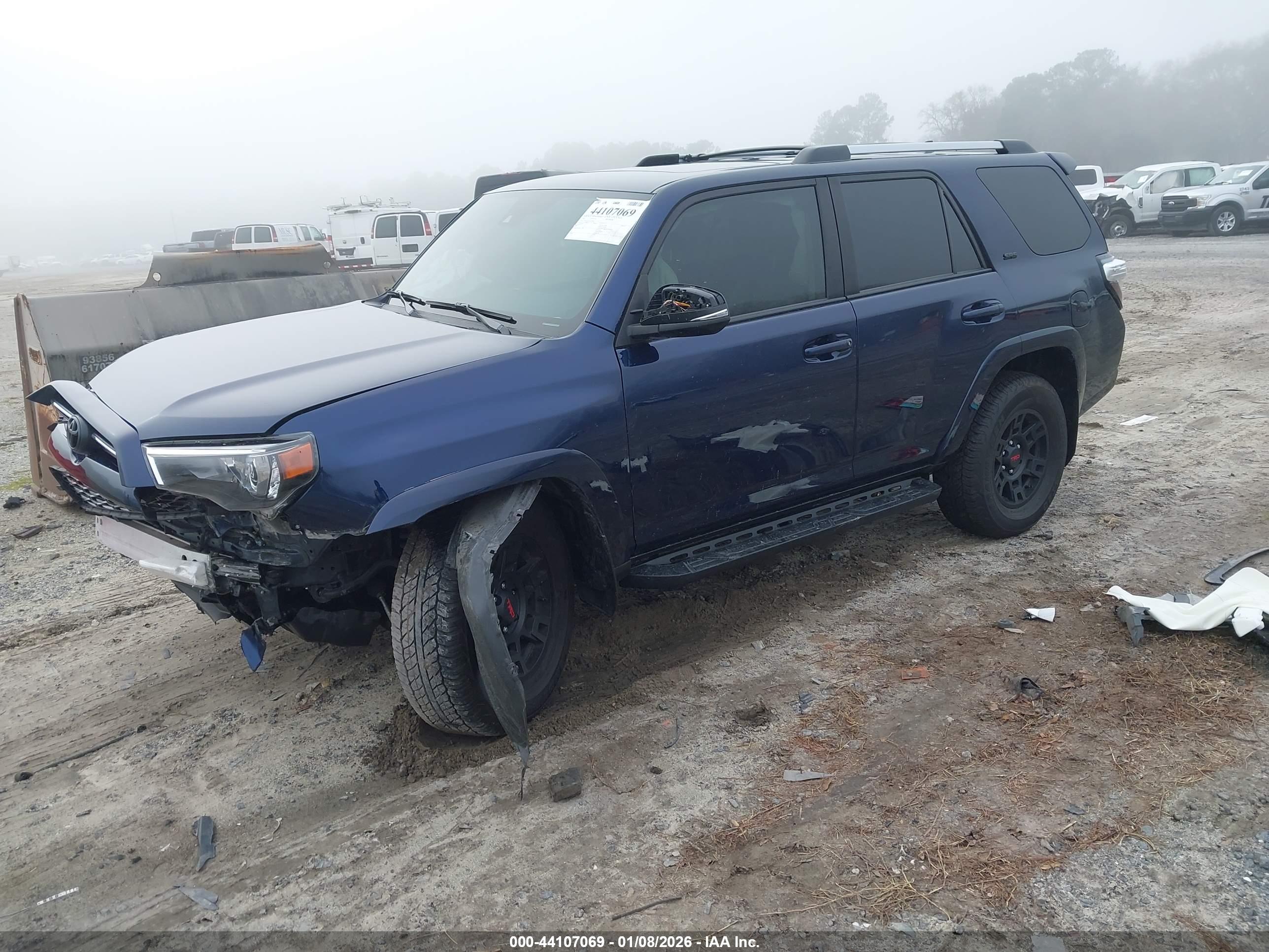 TOYOTA 4RUNNER image 2
