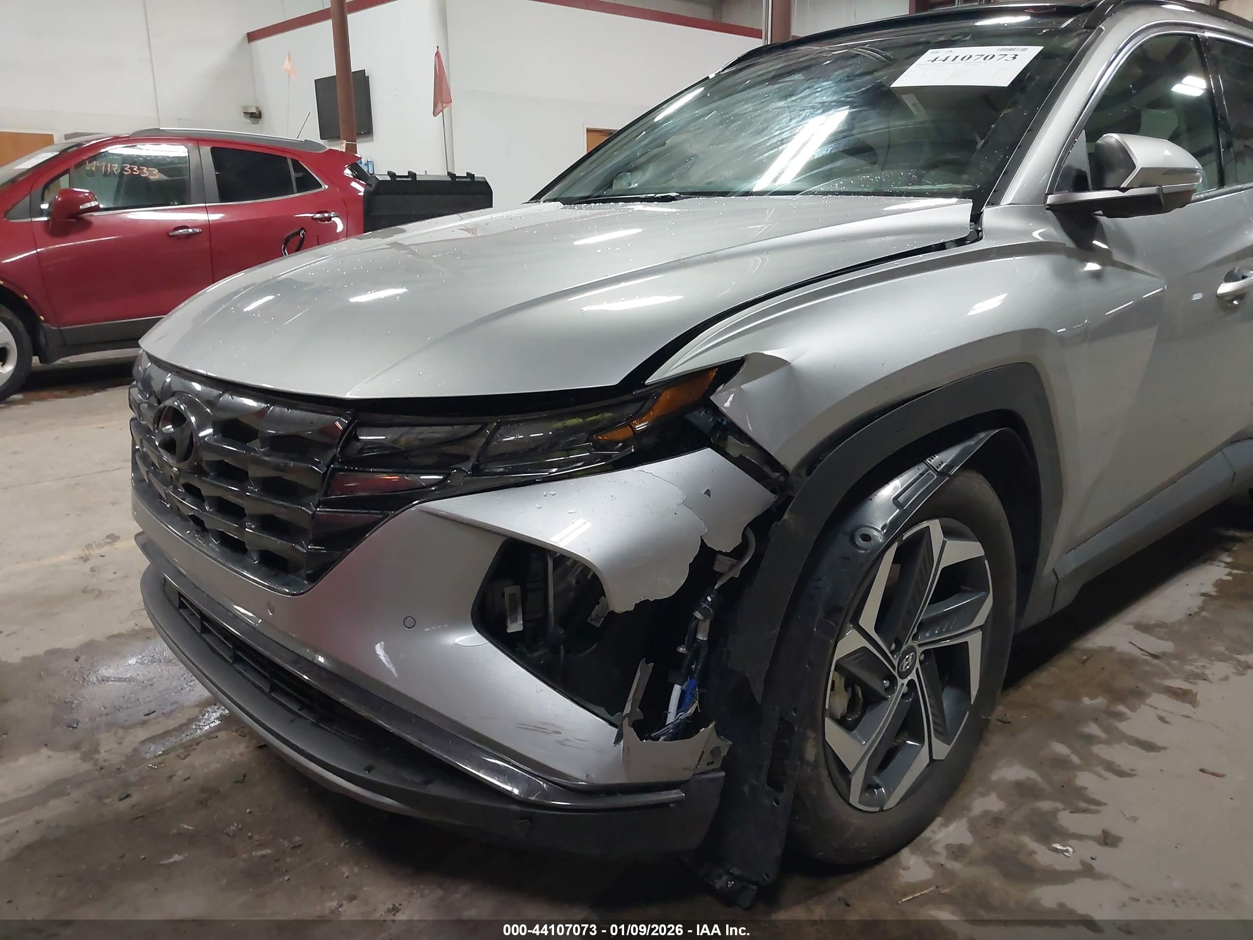 HYUNDAI TUCSON image 6