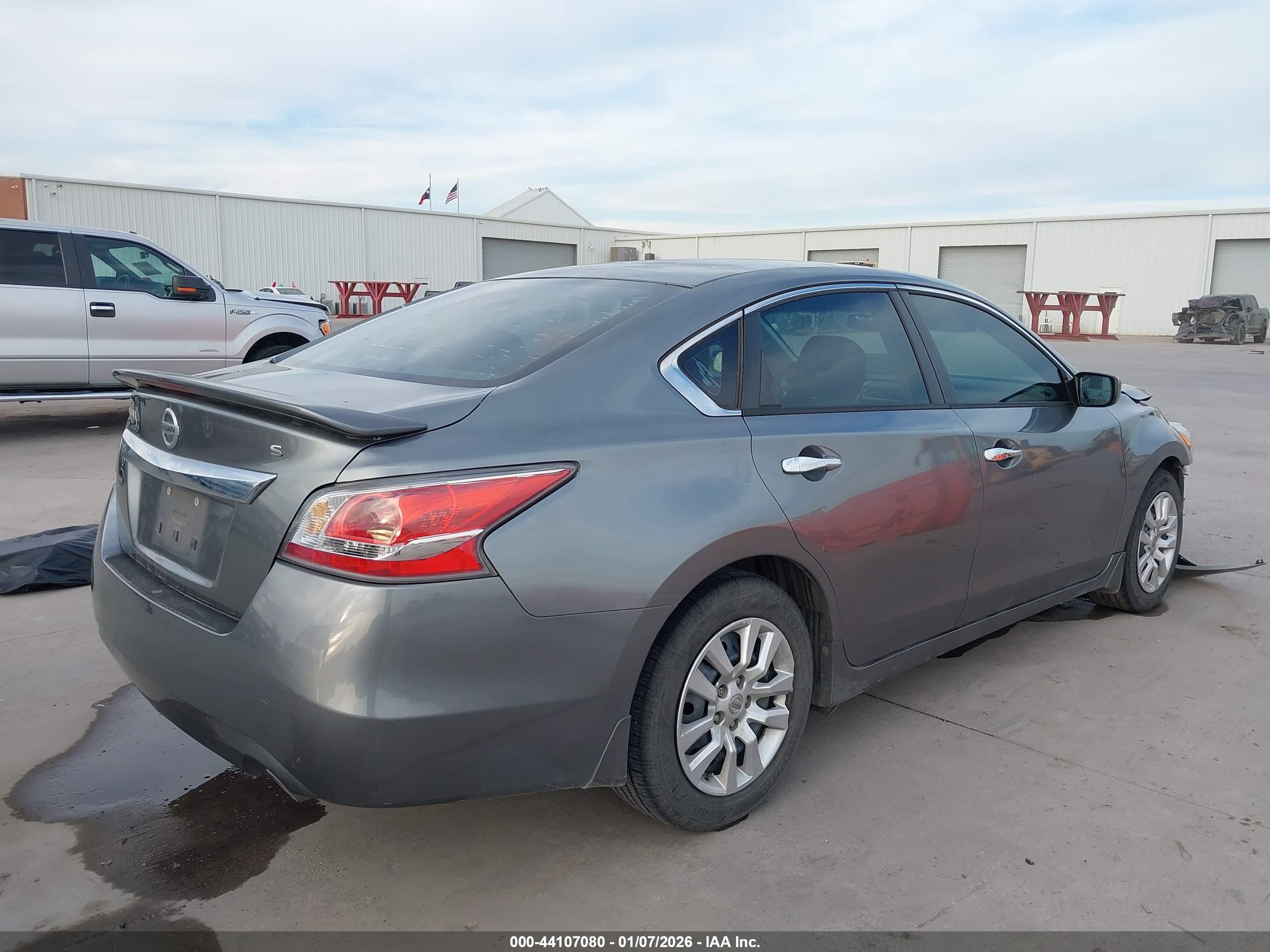 NISSAN ALTIMA image 4