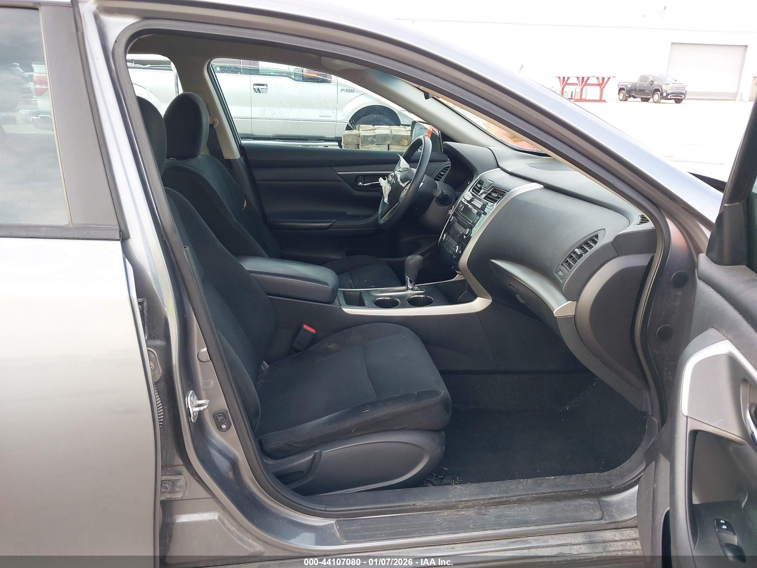 NISSAN ALTIMA image 5