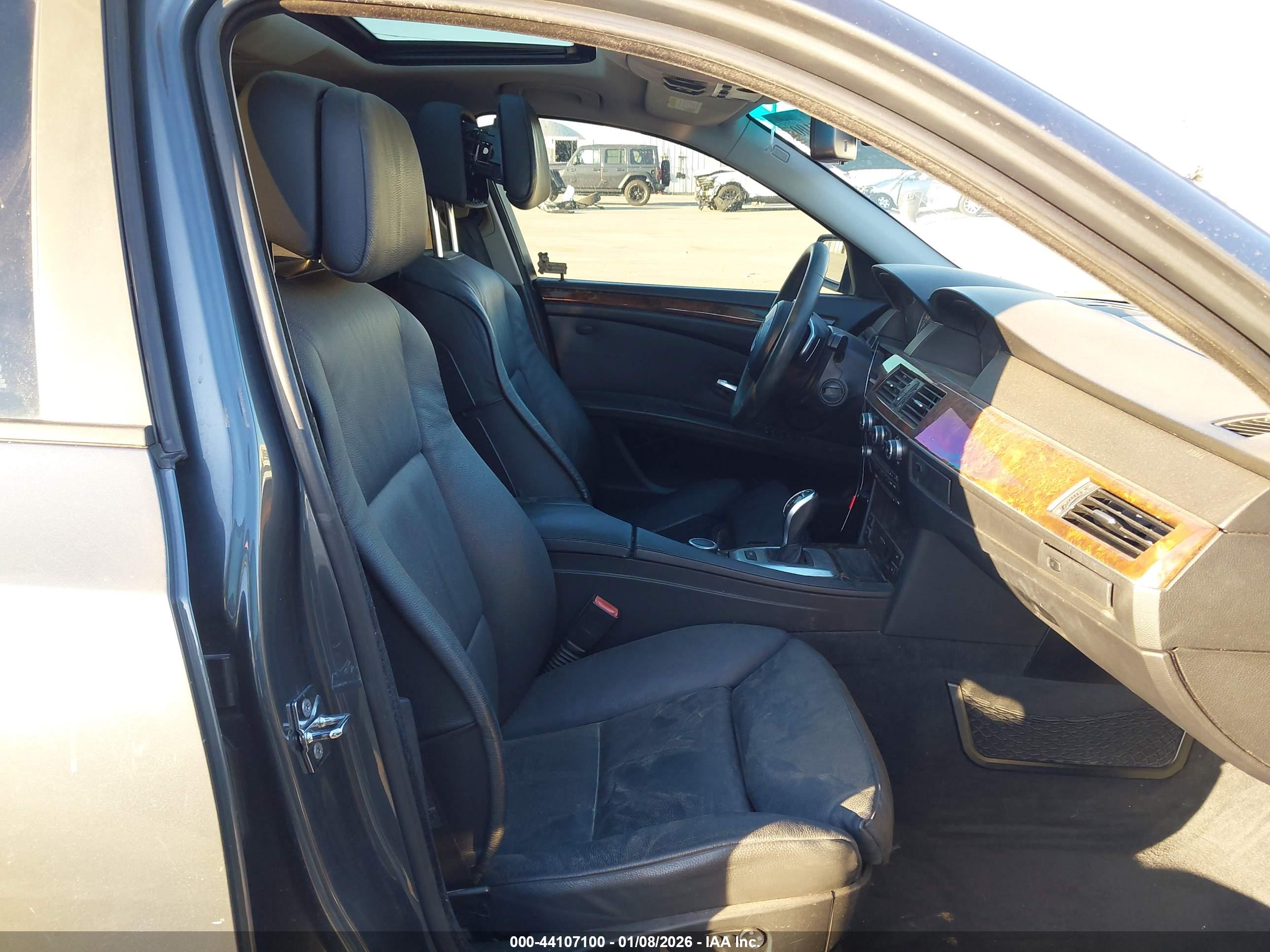 BMW 535I image 5