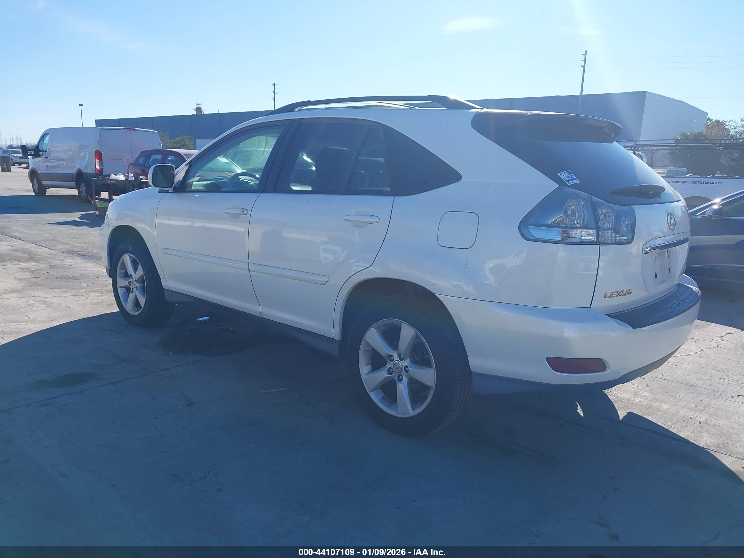 LEXUS RX image 3