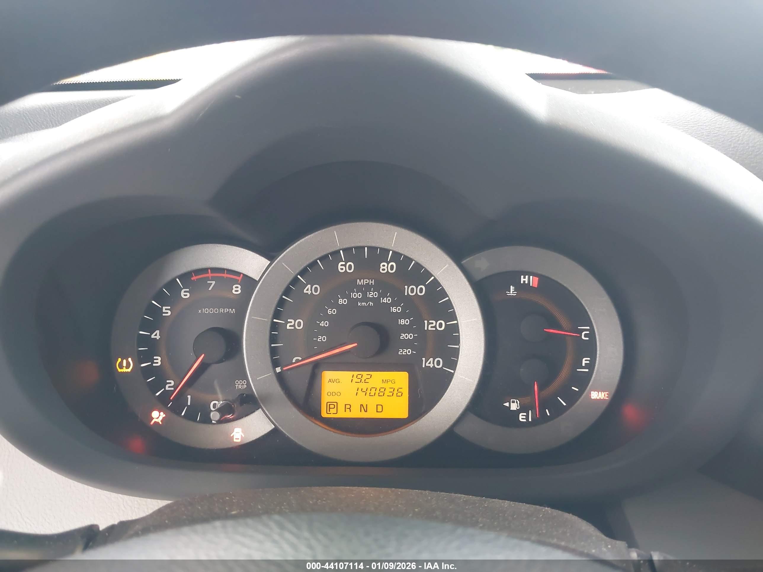 TOYOTA RAV4 image 7