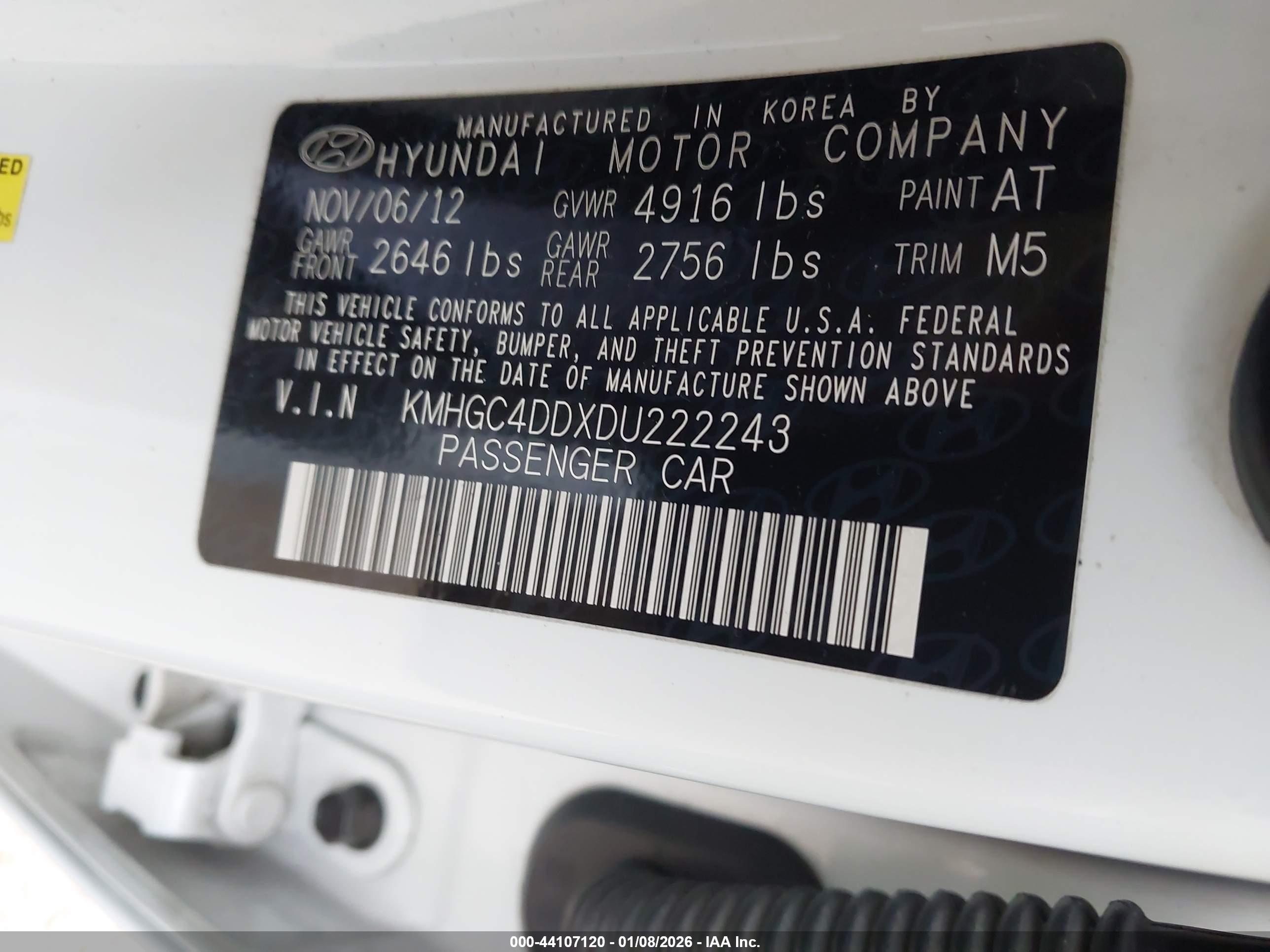 HYUNDAI GENESIS image 9