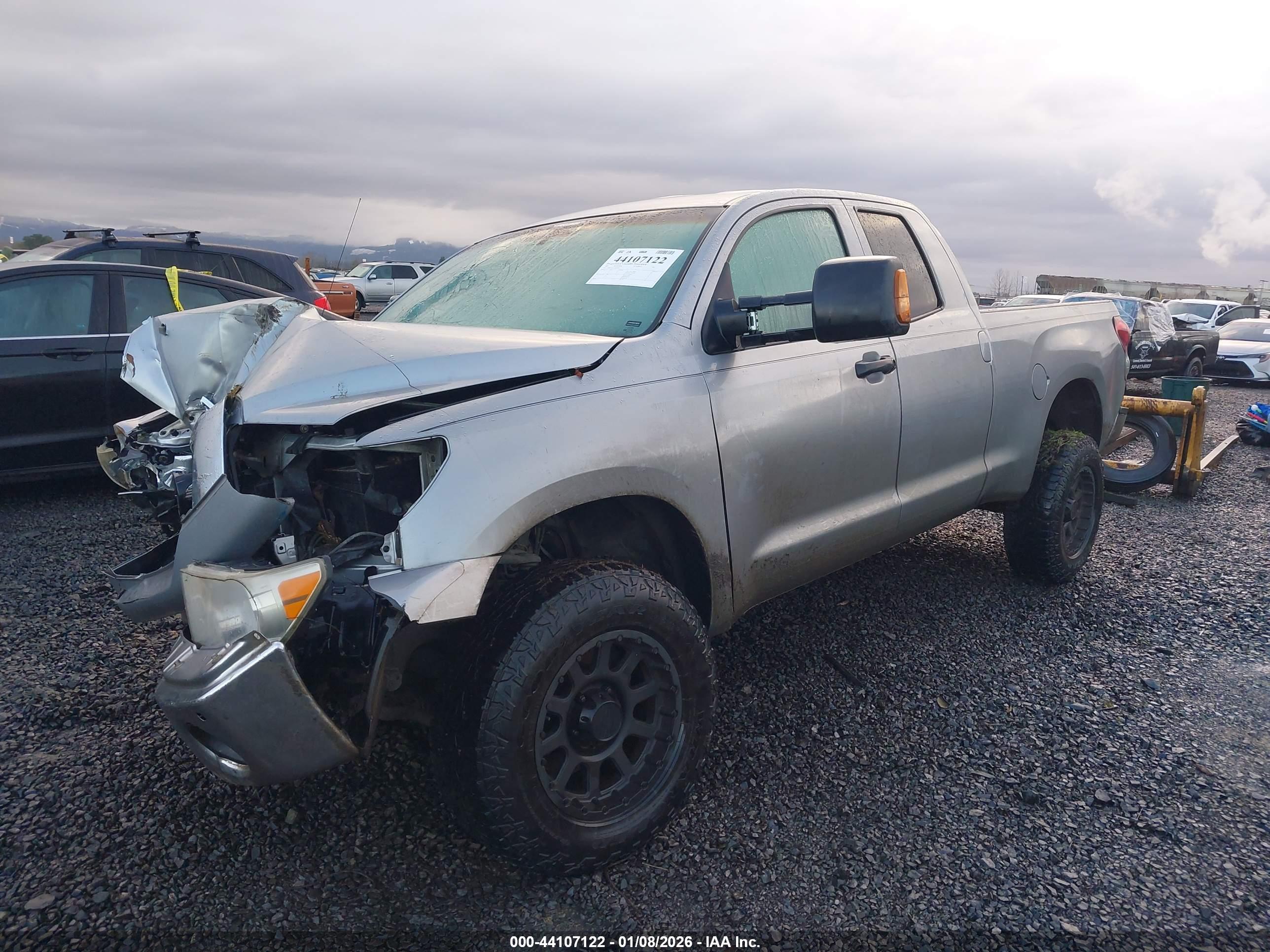 TOYOTA TUNDRA image 2