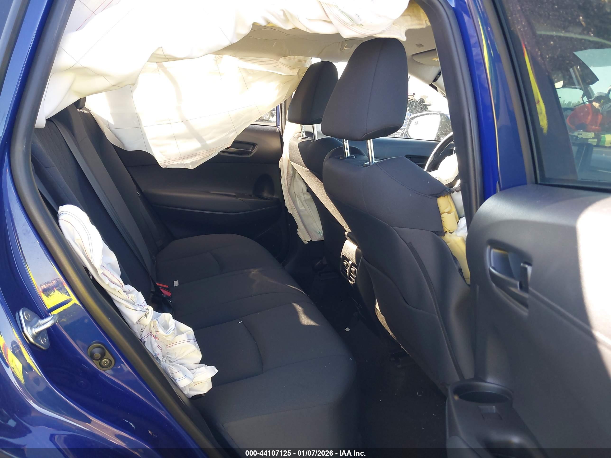 TOYOTA COROLLA image 8