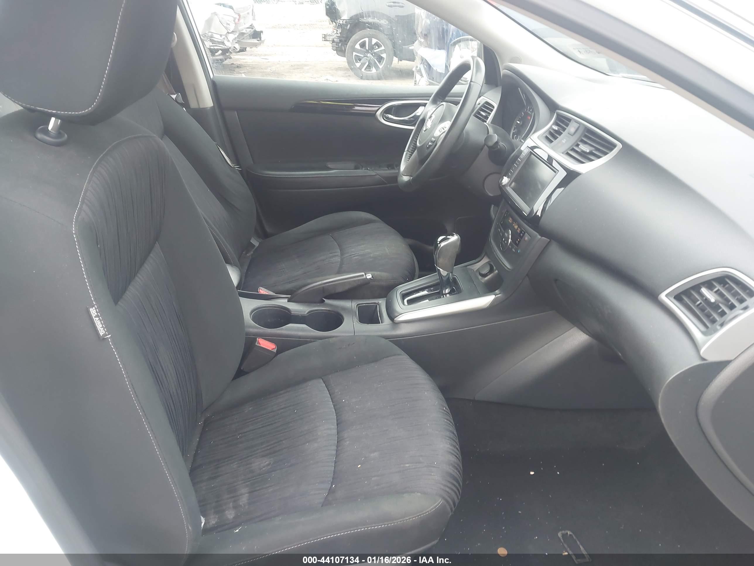 NISSAN SENTRA image 5