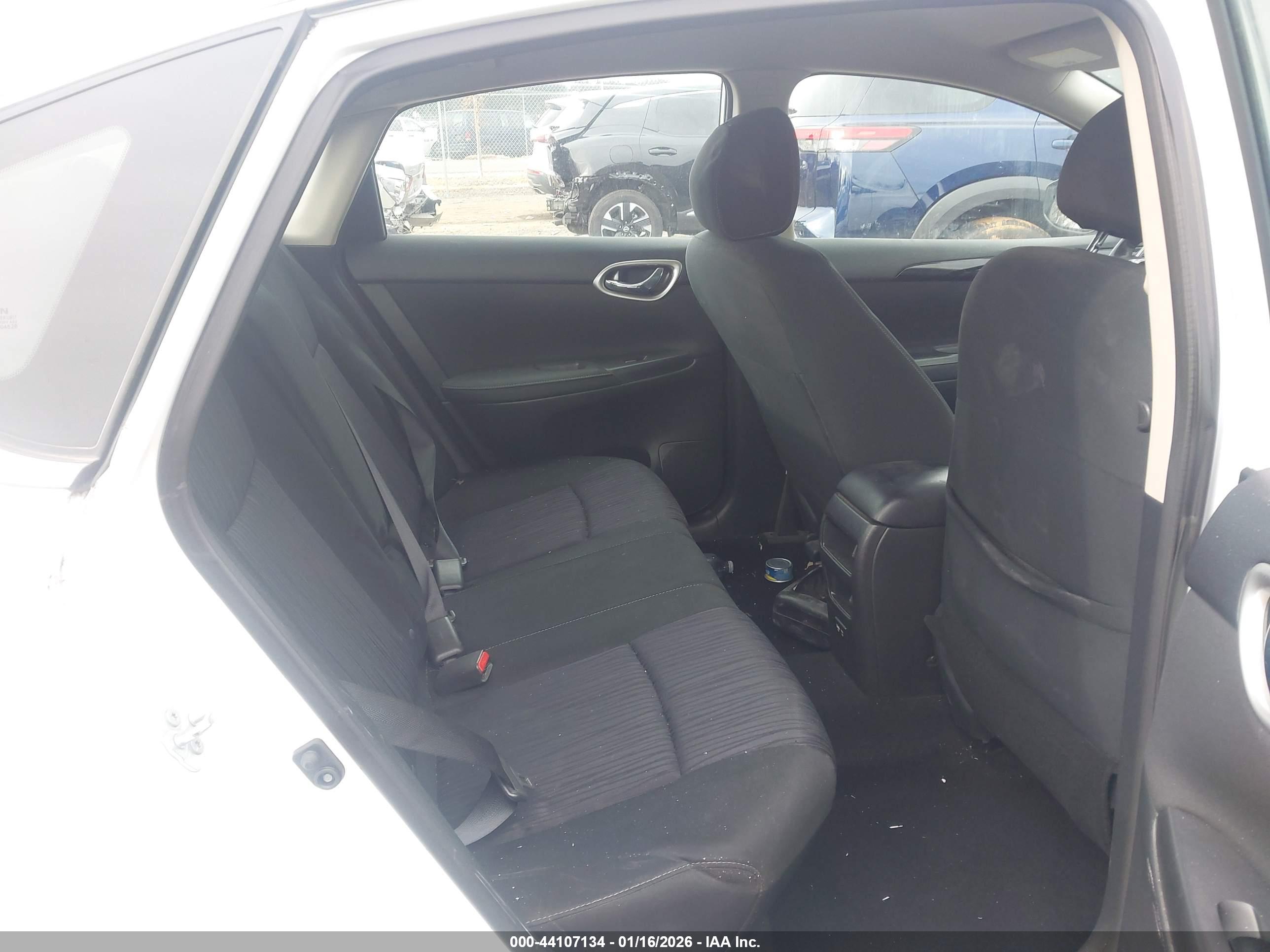 NISSAN SENTRA image 8
