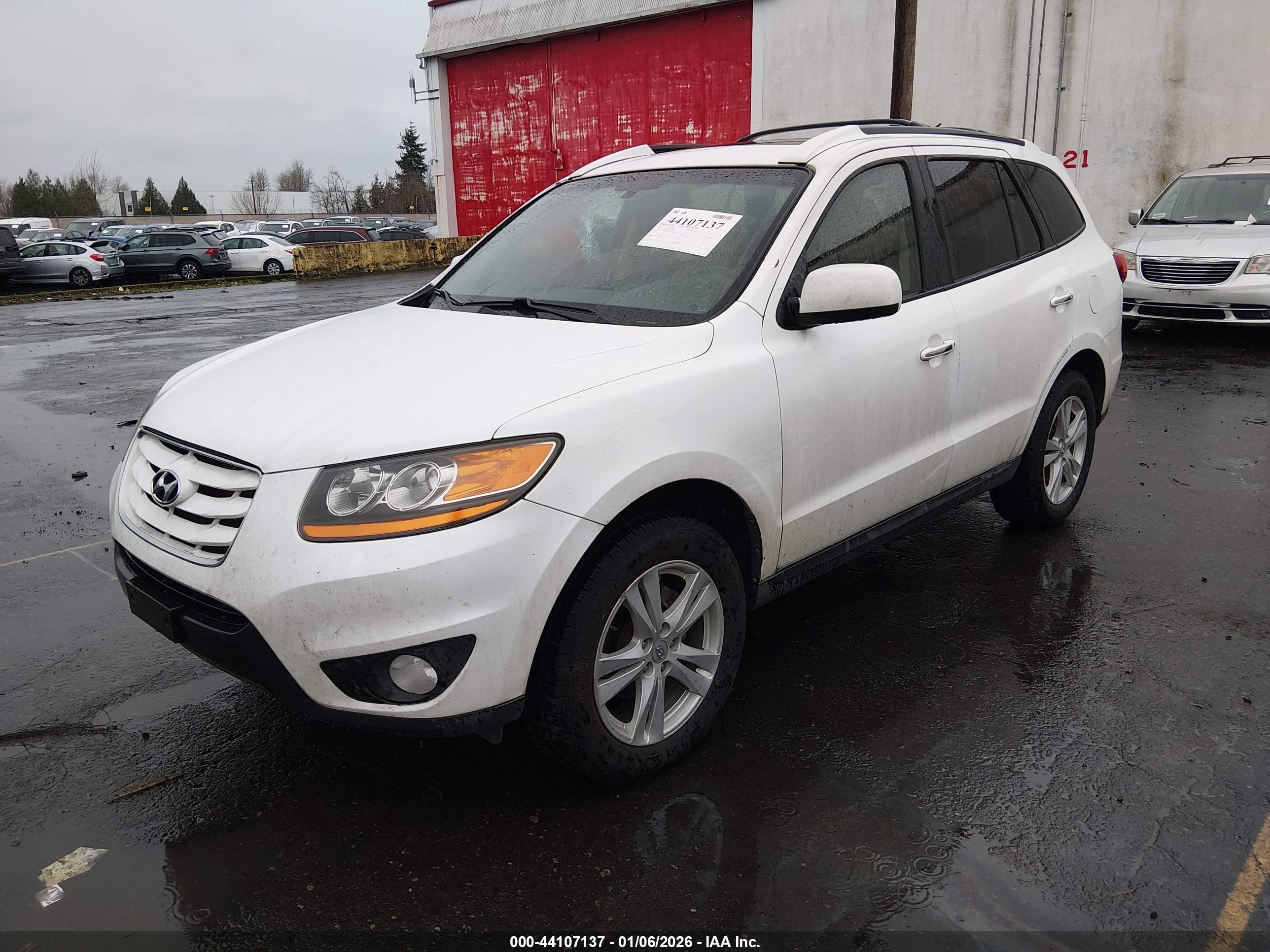 HYUNDAI SANTA image 2