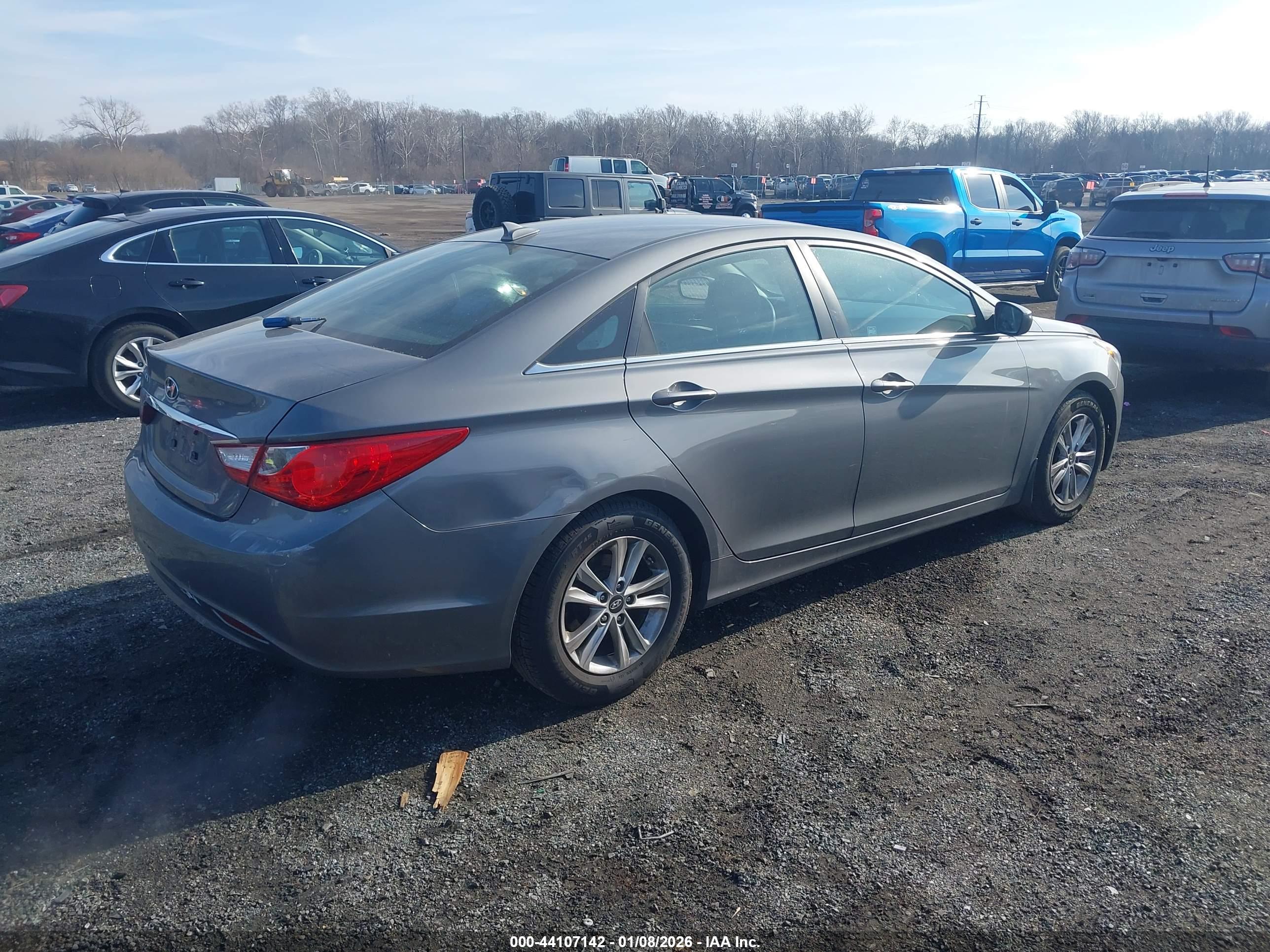 HYUNDAI SONATA image 4