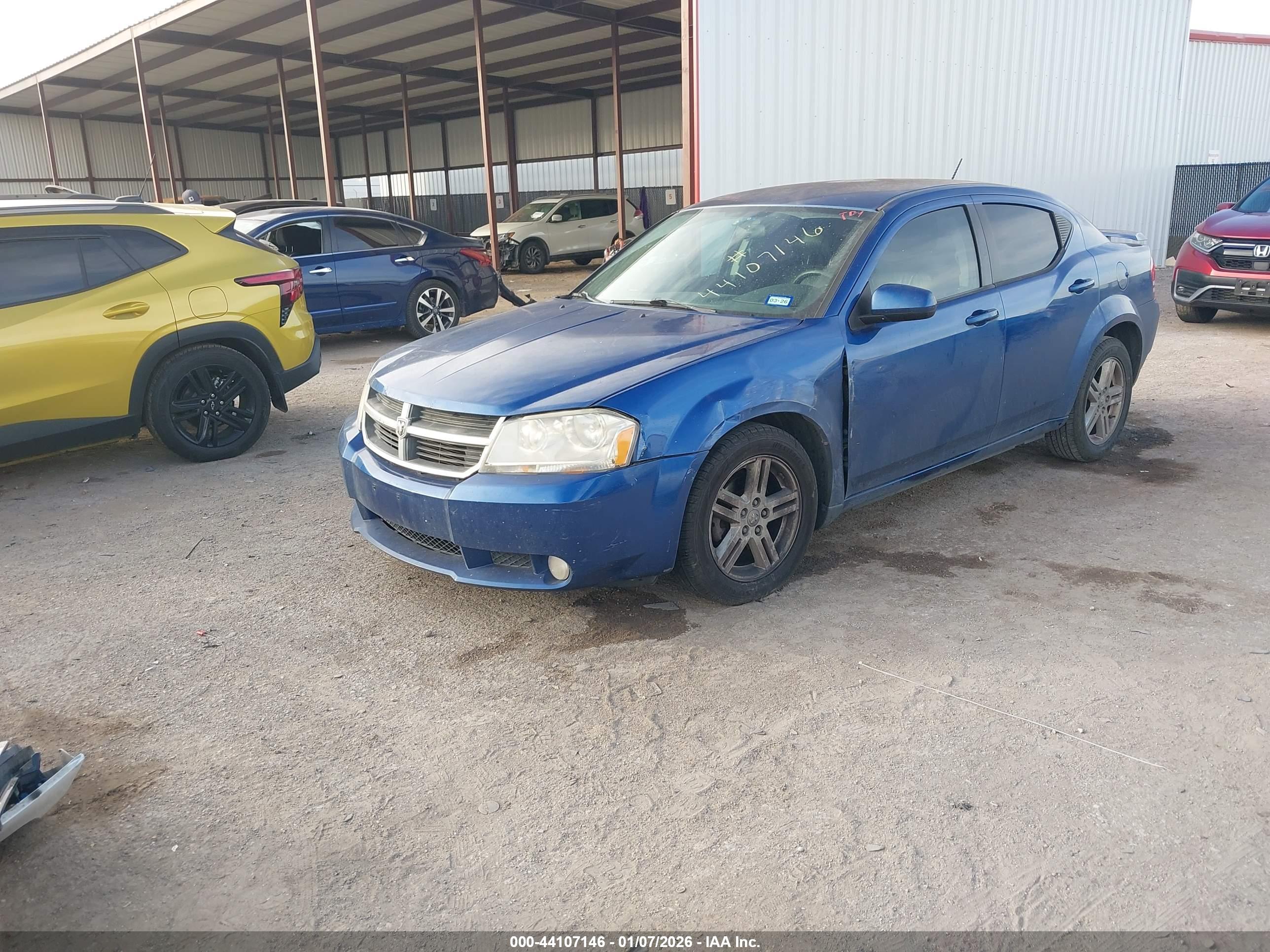 DODGE AVENGER image 2