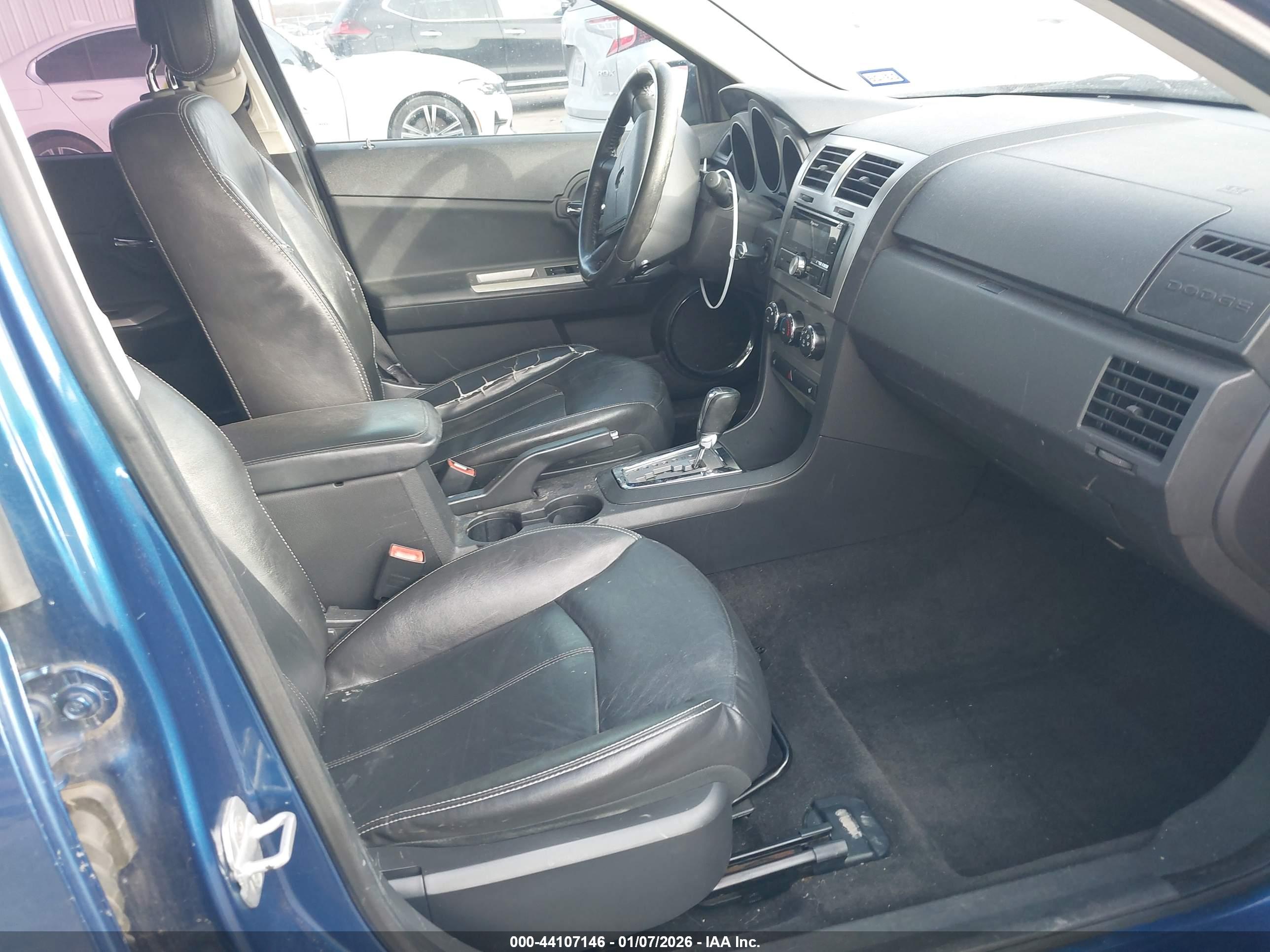 DODGE AVENGER image 5