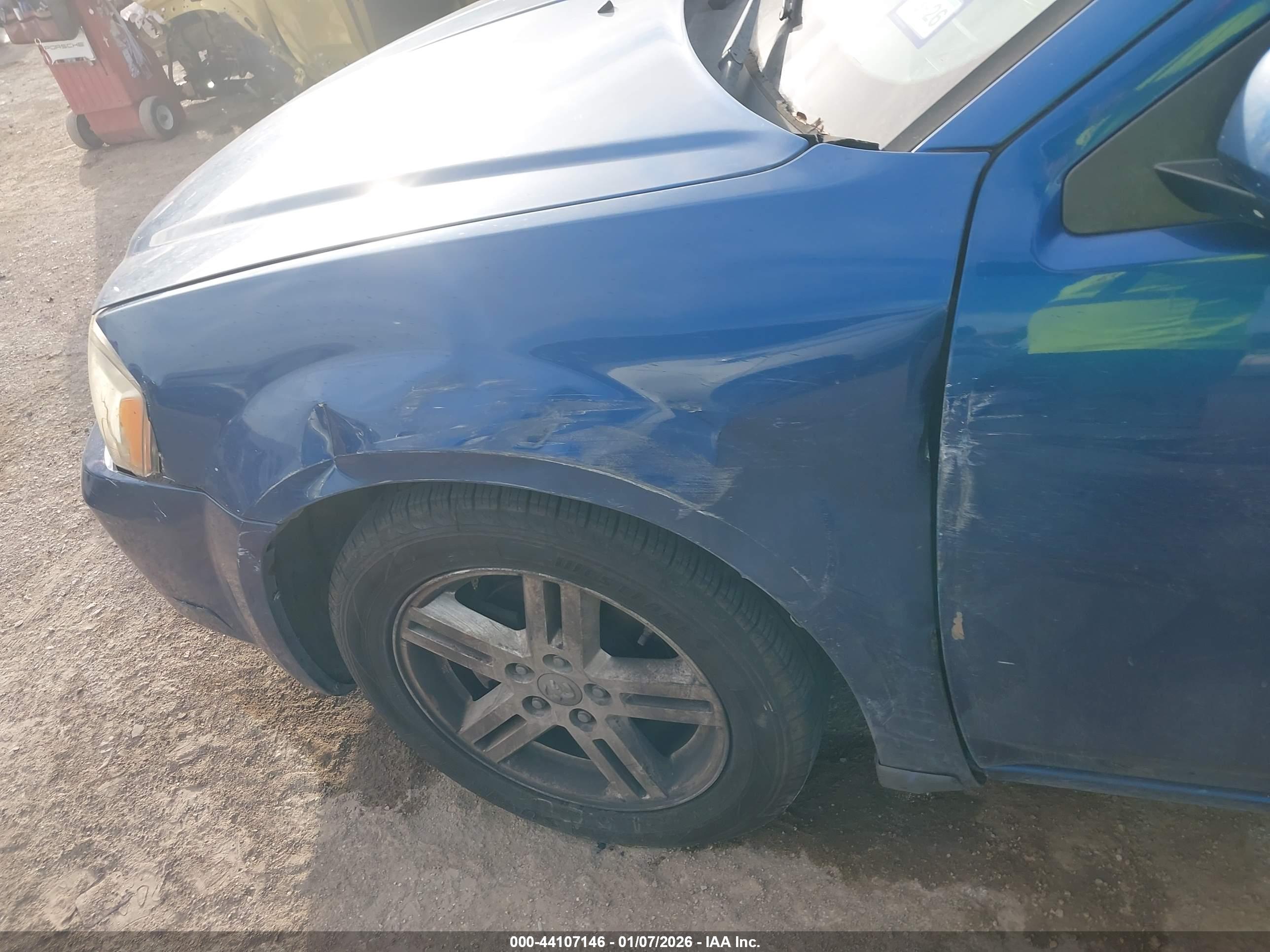 DODGE AVENGER image 6