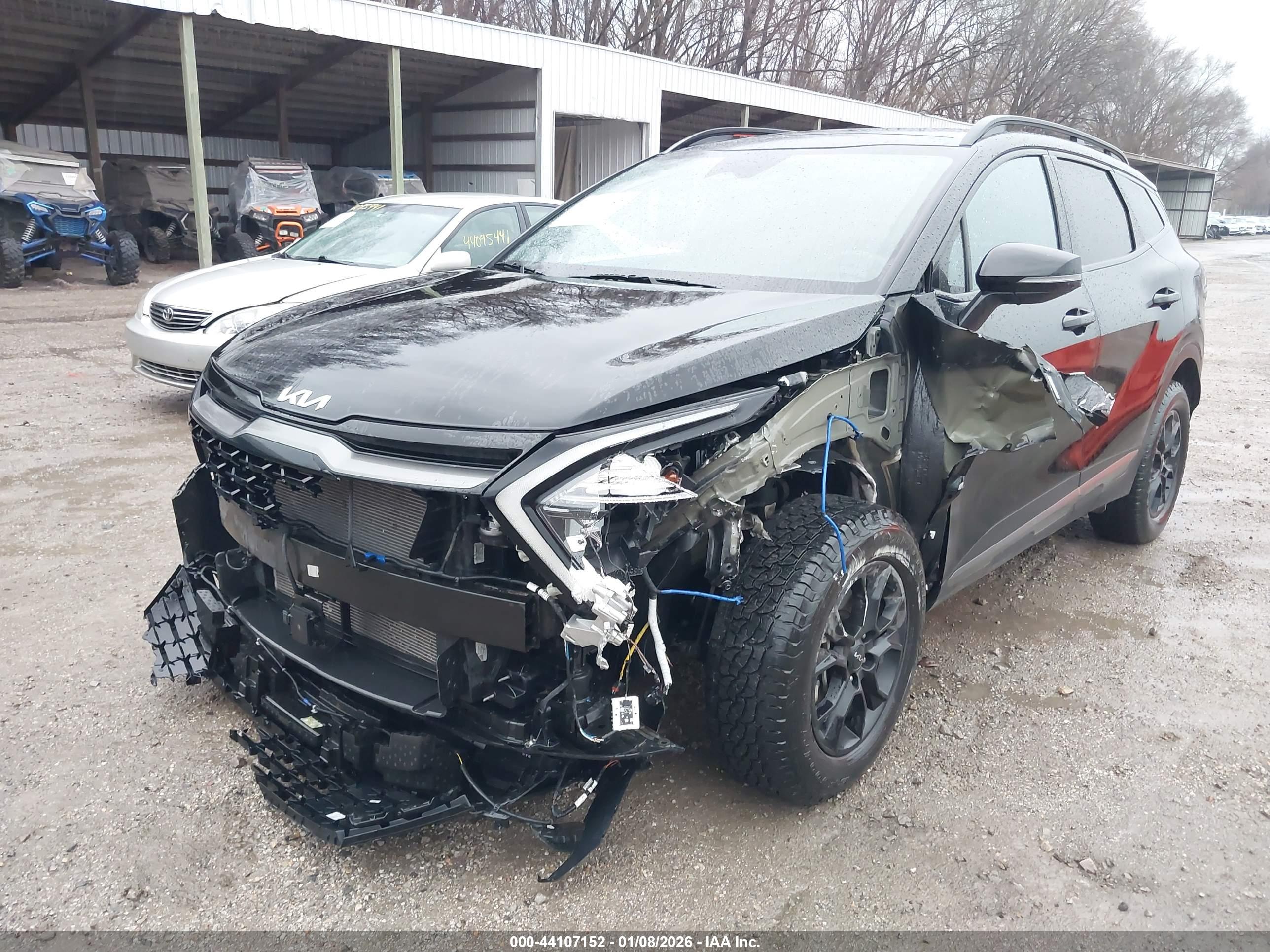 KIA SPORTAGE image 2