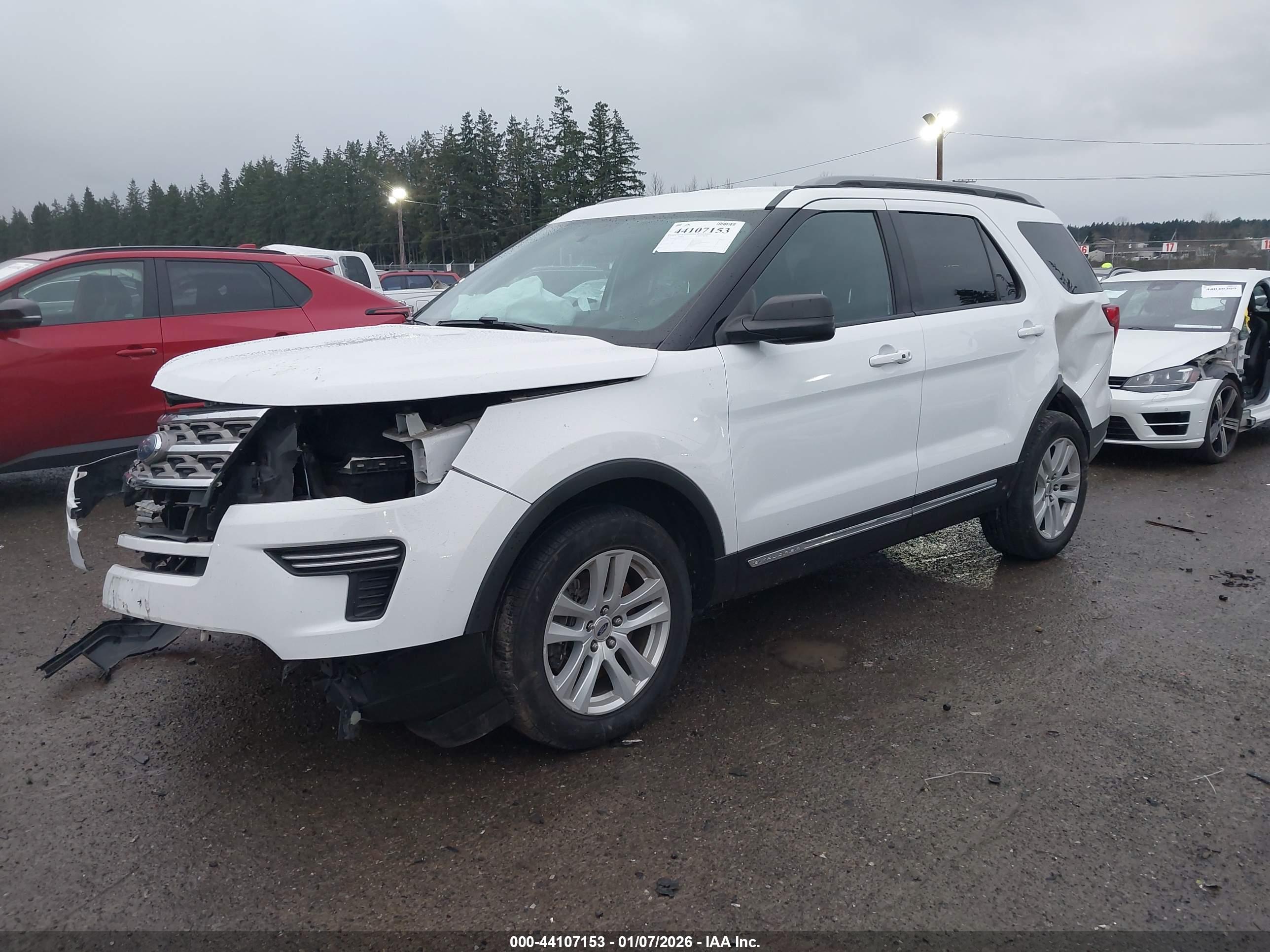 FORD EXPLORER image 2